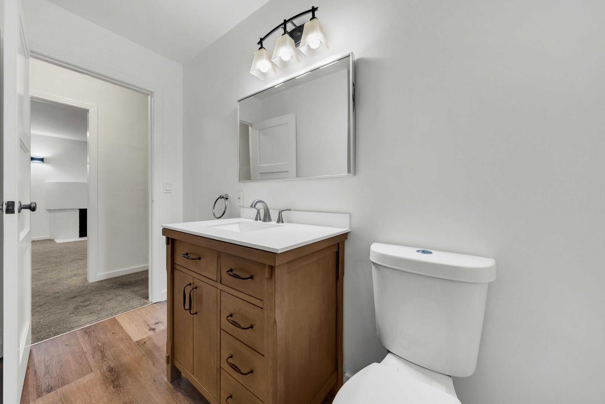 Detail Gallery Image 15 of 17 For 20911 Chester St, Castro Valley,  CA 94546 - 2 Beds | 1 Baths