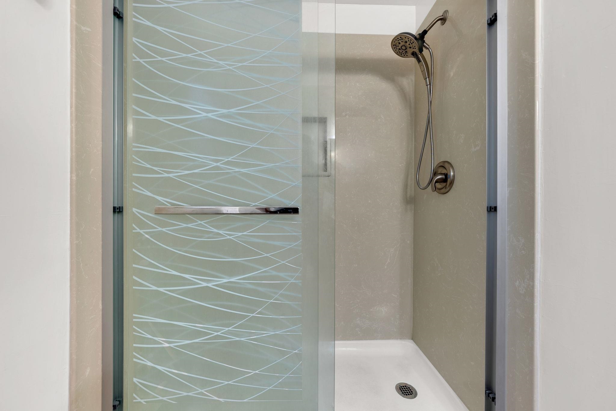 Detail Gallery Image 16 of 17 For 20911 Chester St, Castro Valley,  CA 94546 - 2 Beds | 1 Baths