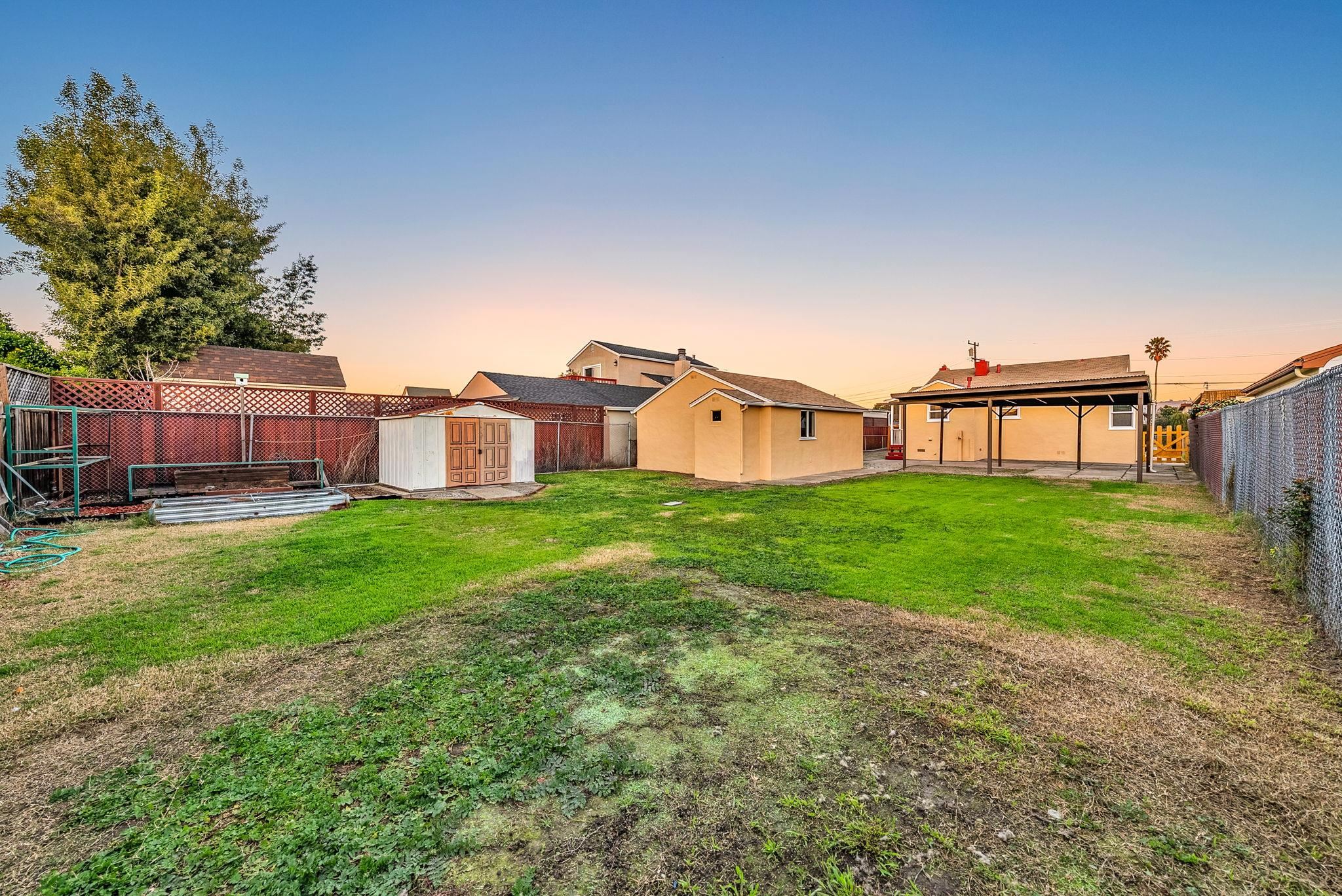 Detail Gallery Image 6 of 17 For 20911 Chester St, Castro Valley,  CA 94546 - 2 Beds | 1 Baths