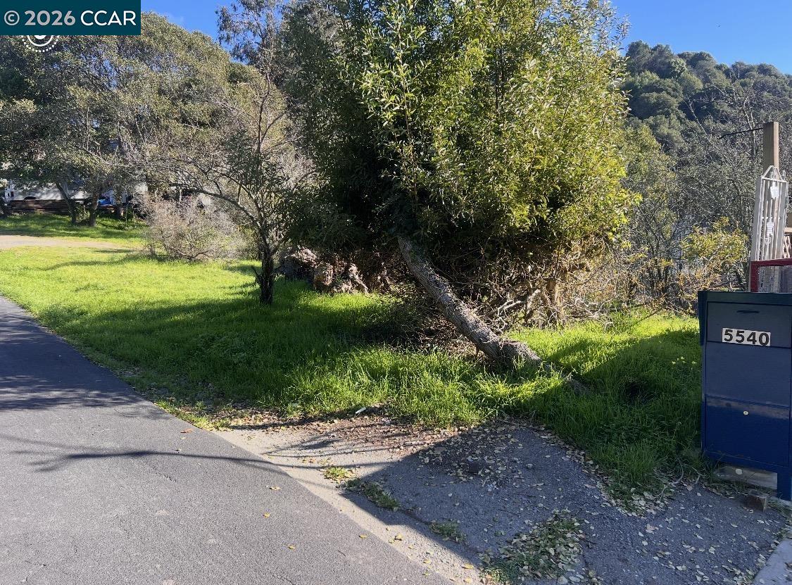 Detail Gallery Image 9 of 10 For Sobrante Ave, El Sobrante,  CA 94803 - – Beds | – Baths