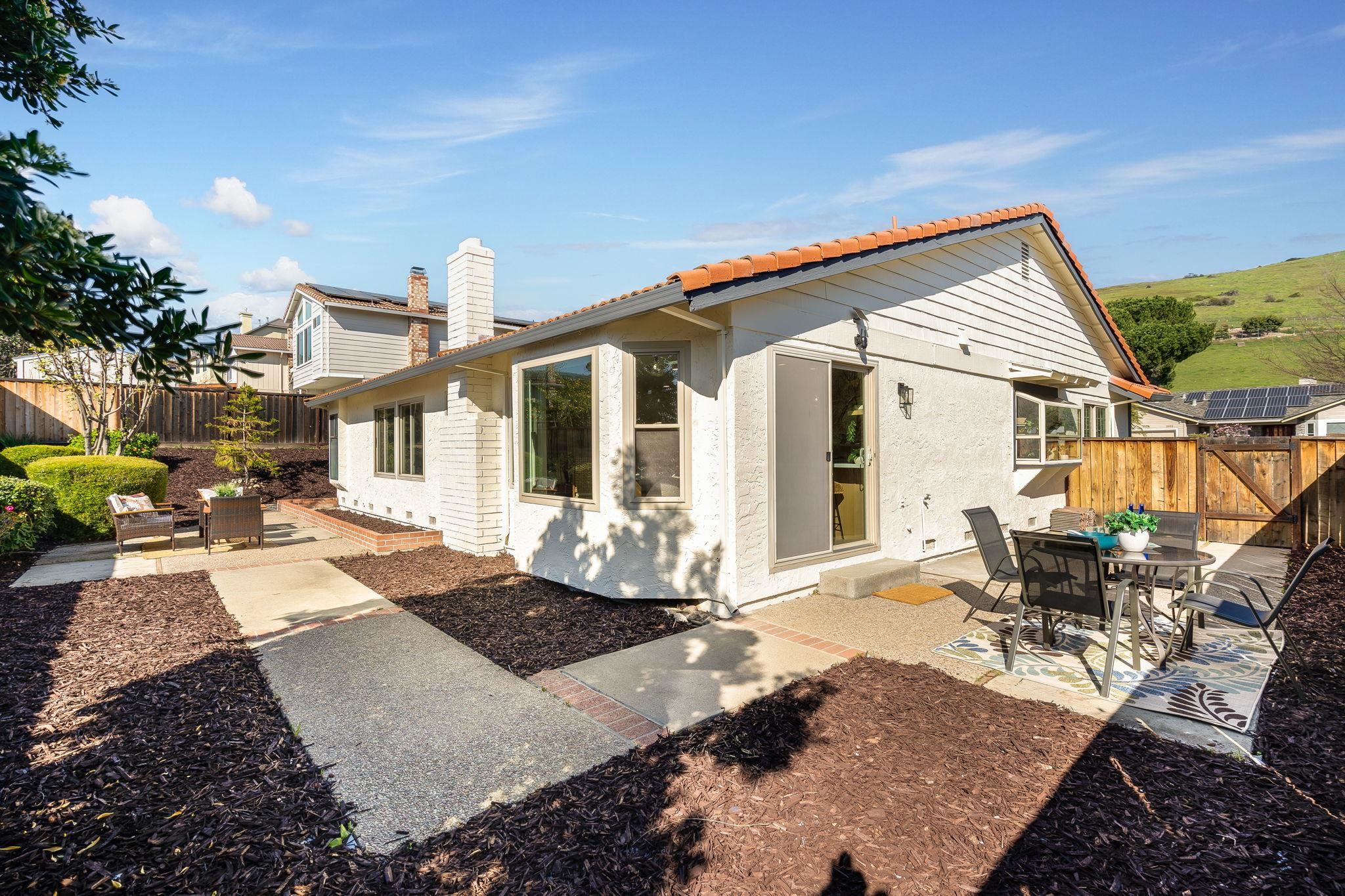 Detail Gallery Image 27 of 37 For 2093 Silence Dr, San Jose,  CA 95148 - 4 Beds | 2 Baths