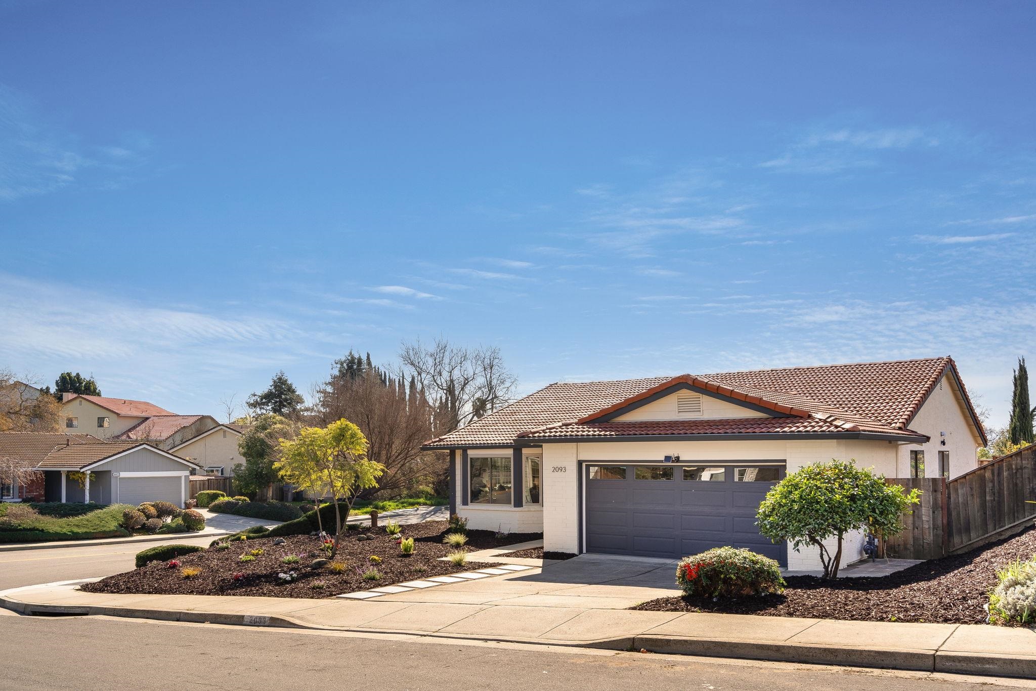 Detail Gallery Image 32 of 37 For 2093 Silence Dr, San Jose,  CA 95148 - 4 Beds | 2 Baths