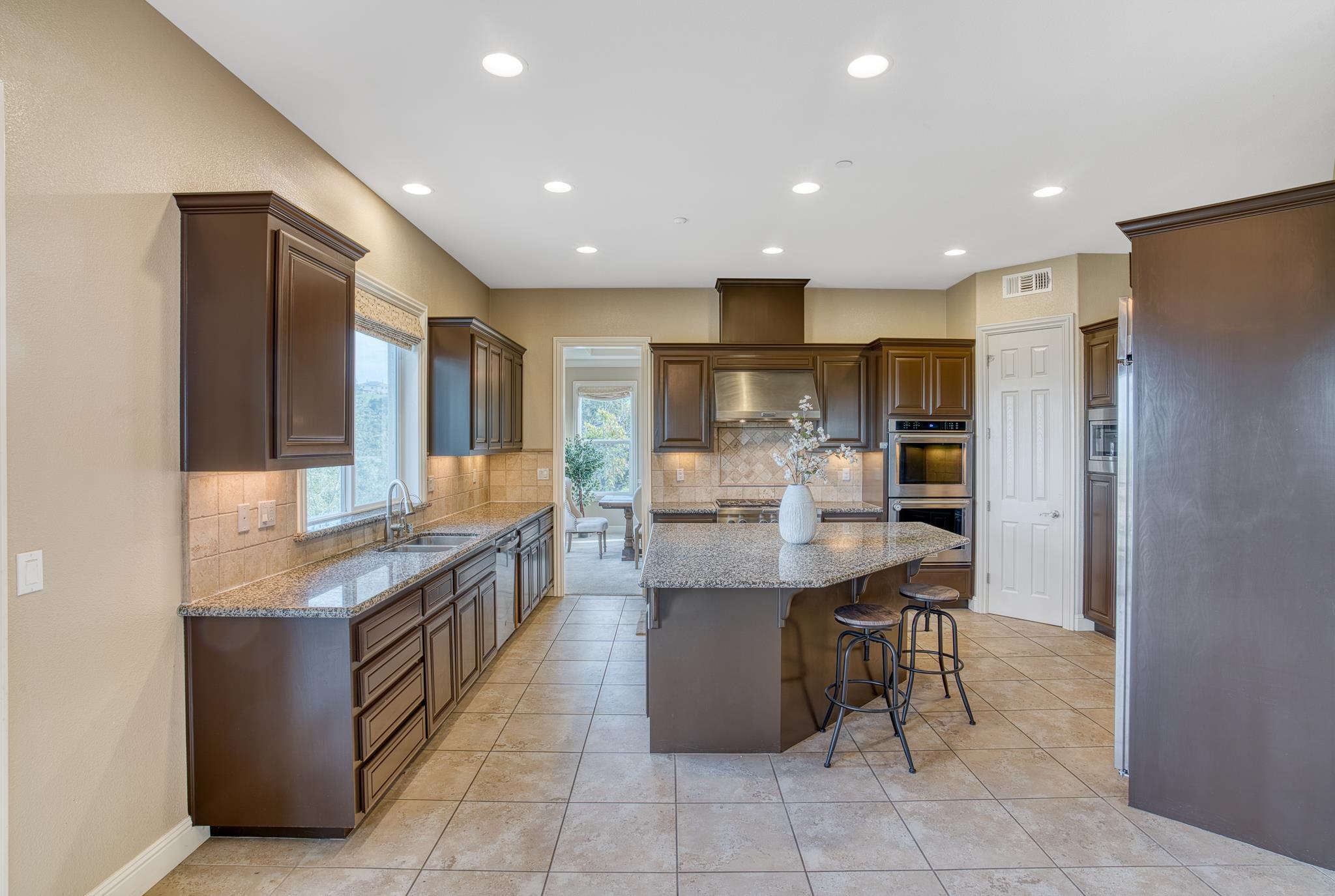 Detail Gallery Image 18 of 60 For 3108 Ashbourne Cir, San Ramon,  CA 94583 - 6 Beds | 6/1 Baths