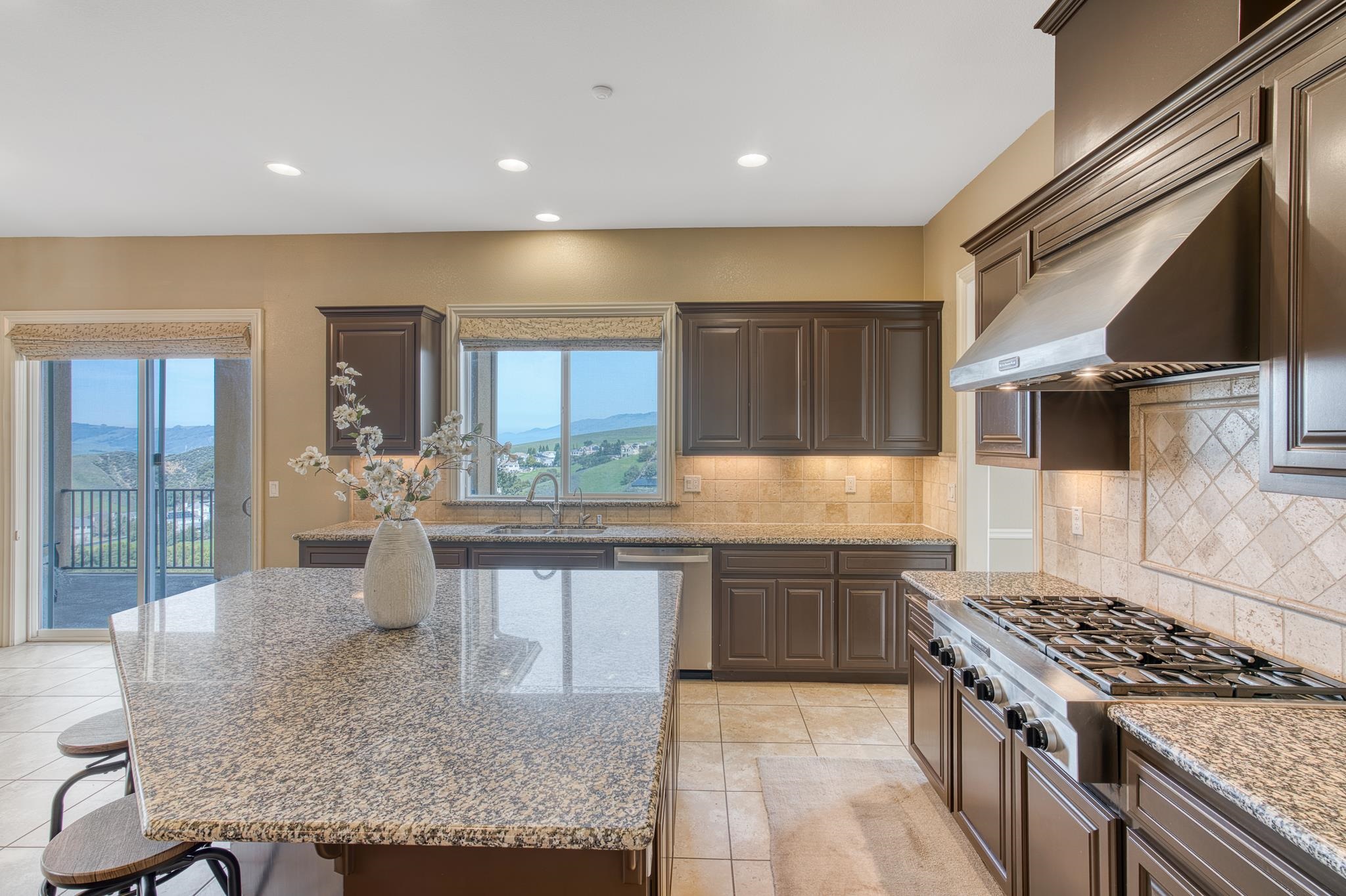 Detail Gallery Image 19 of 60 For 3108 Ashbourne Cir, San Ramon,  CA 94583 - 6 Beds | 6/1 Baths