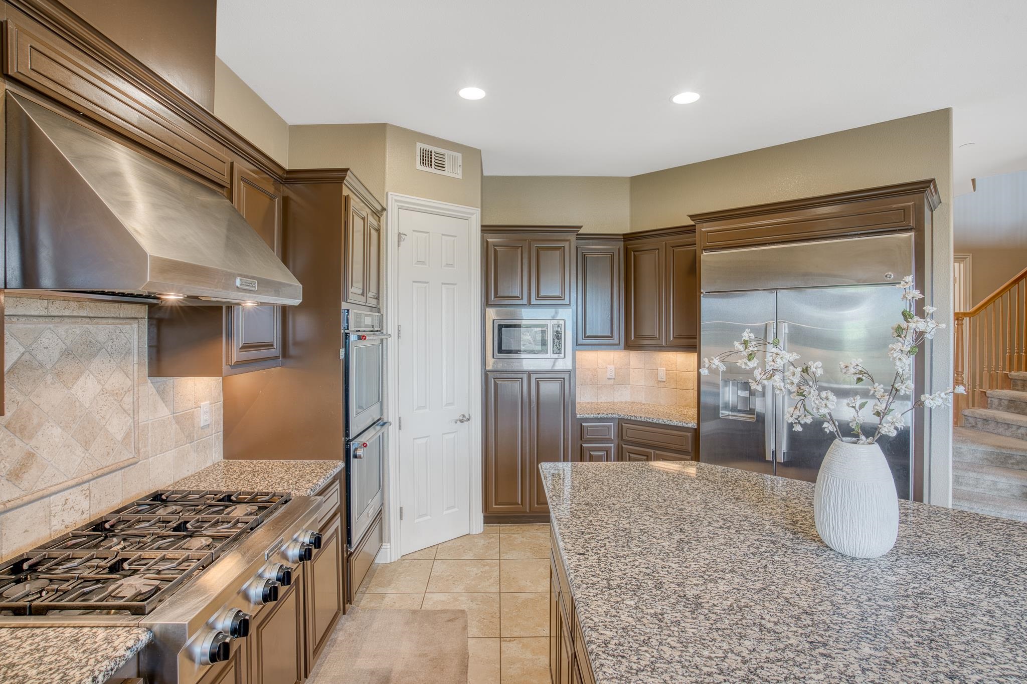 Detail Gallery Image 20 of 60 For 3108 Ashbourne Cir, San Ramon,  CA 94583 - 6 Beds | 6/1 Baths