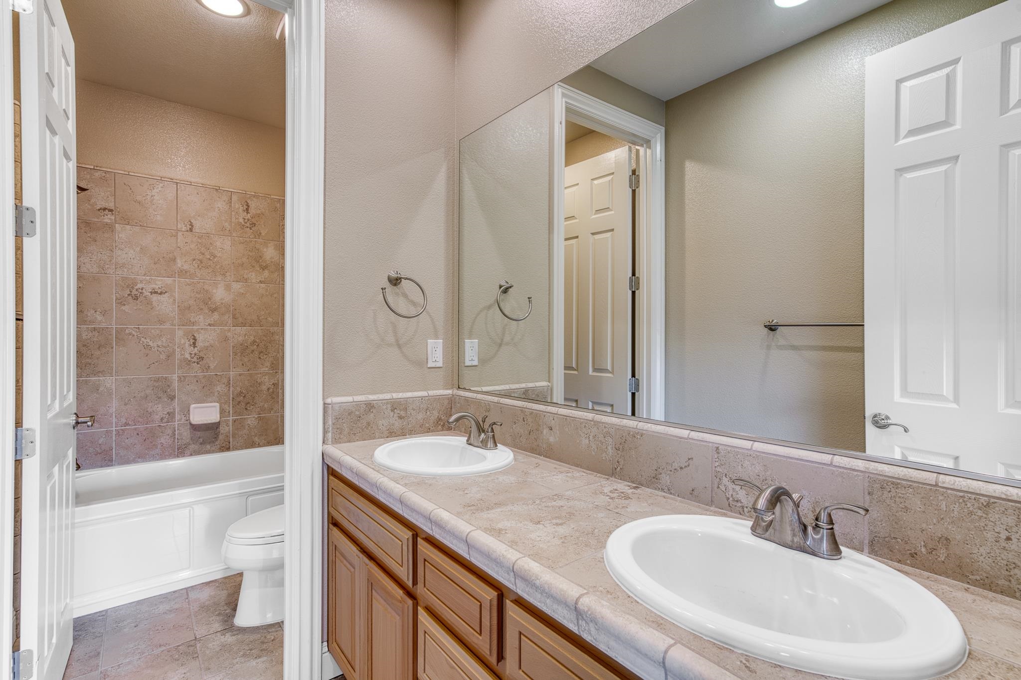 Detail Gallery Image 44 of 60 For 3108 Ashbourne Cir, San Ramon,  CA 94583 - 6 Beds | 6/1 Baths