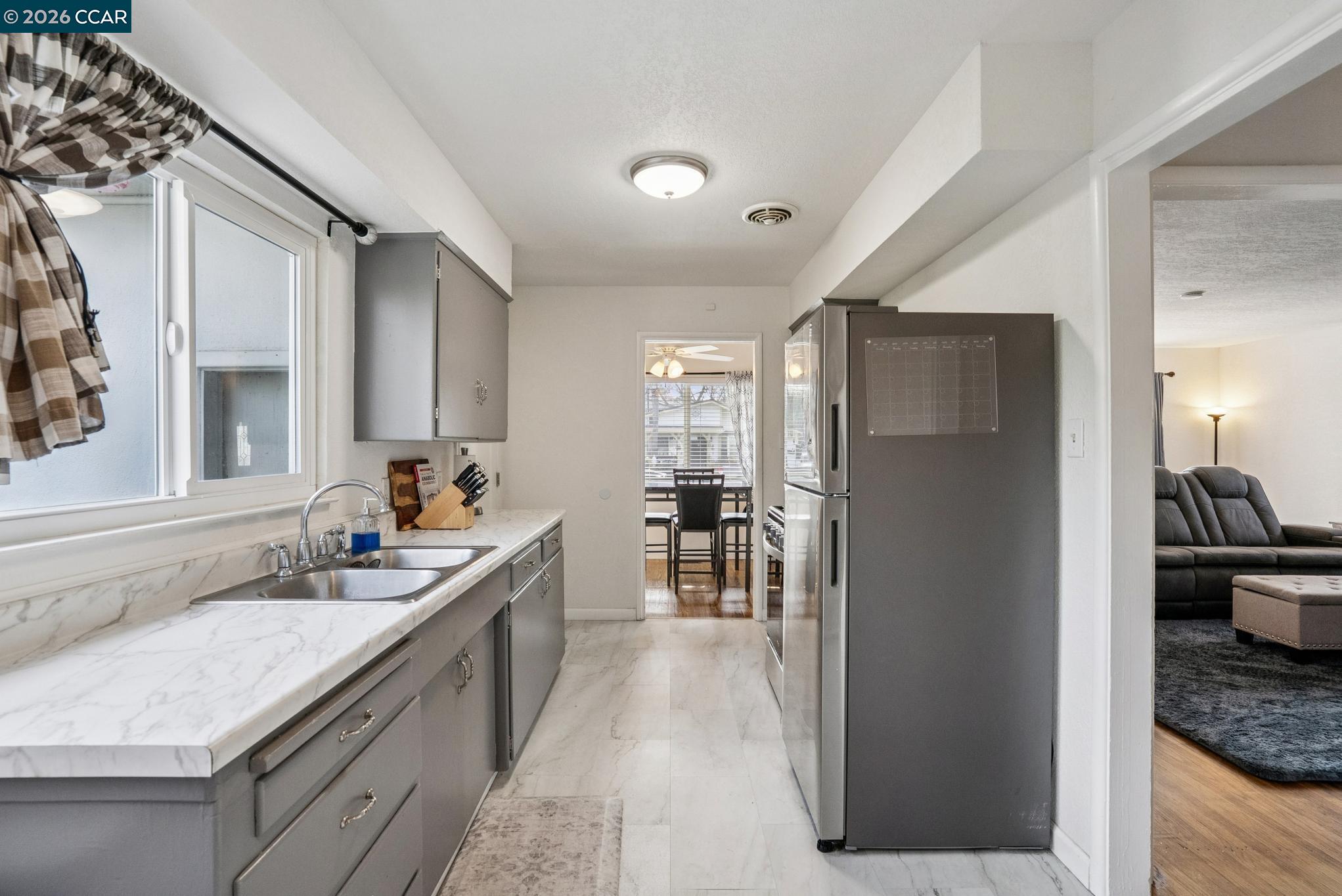 Detail Gallery Image 11 of 26 For 145 Broderick Dr, Brentwood,  CA 94513 - 3 Beds | 1 Baths