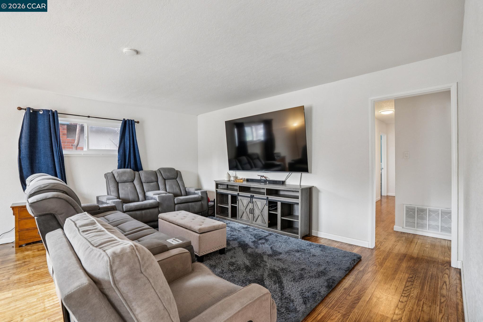 Detail Gallery Image 4 of 26 For 145 Broderick Dr, Brentwood,  CA 94513 - 3 Beds | 1 Baths