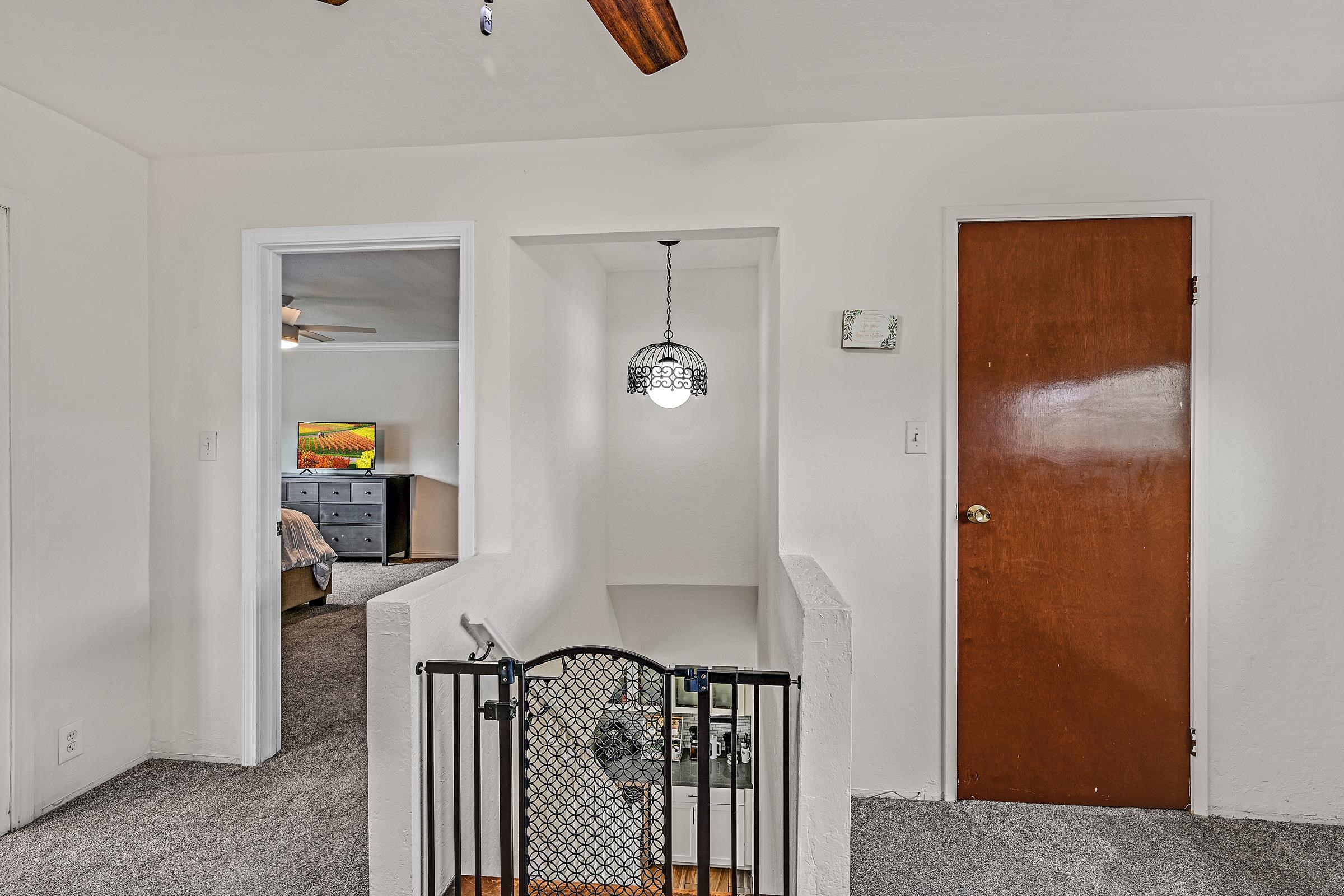 Detail Gallery Image 18 of 33 For 17779 Rainier Ave, Hayward,  CA 94541 - 4 Beds | 2 Baths