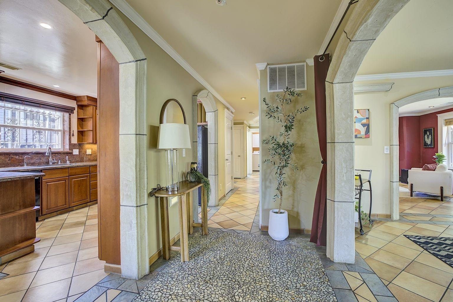 Detail Gallery Image 2 of 55 For 2635 E 10th St, Oakland,  CA 94601 - 4 Beds | 3 Baths