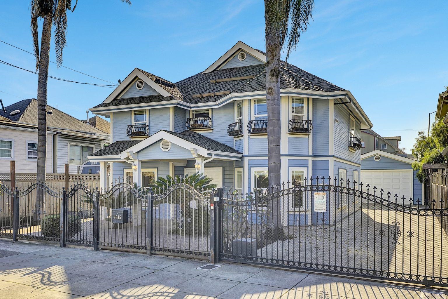 Detail Gallery Image 47 of 55 For 2635 E 10th St, Oakland,  CA 94601 - 4 Beds | 3 Baths