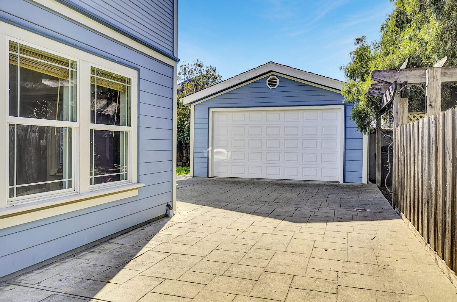 Detail Gallery Image 49 of 55 For 2635 E 10th St, Oakland,  CA 94601 - 4 Beds | 3 Baths