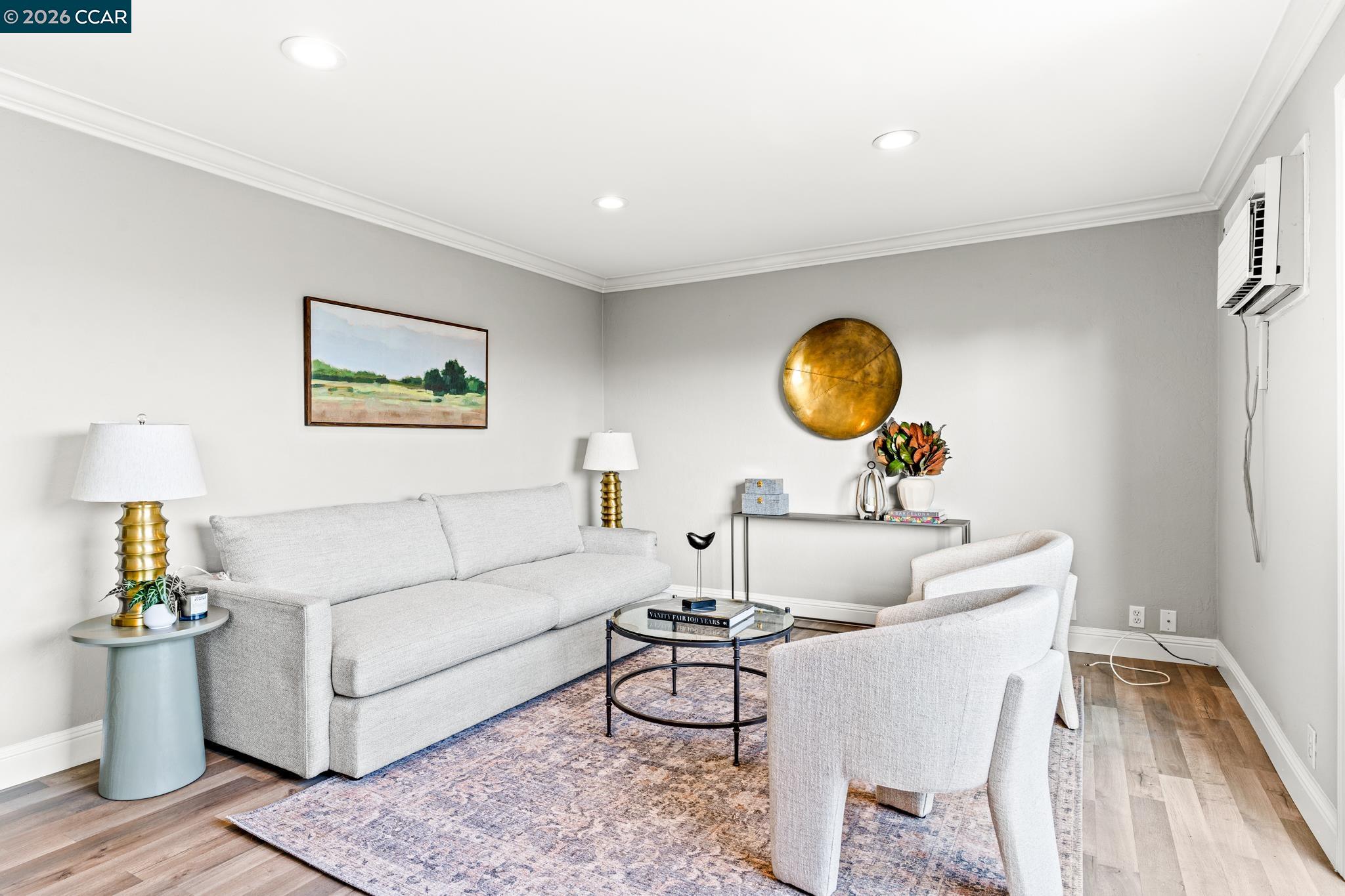 Photo #3: 41123173 Listing: Photo #3