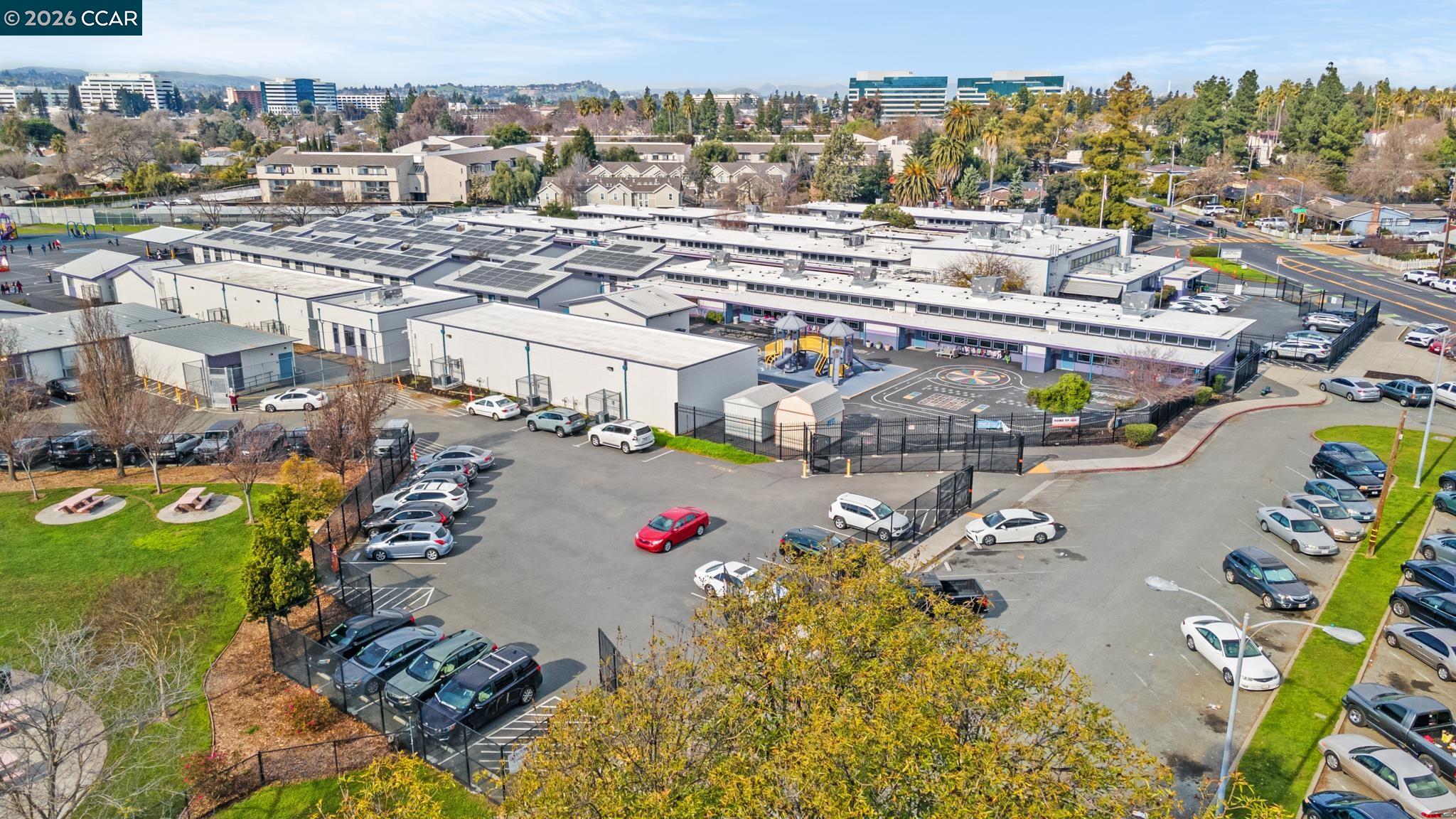 Detail Gallery Image 24 of 29 For 1133 Meadow Ln #106,  Concord,  CA 94520 - 2 Beds | 1/1 Baths