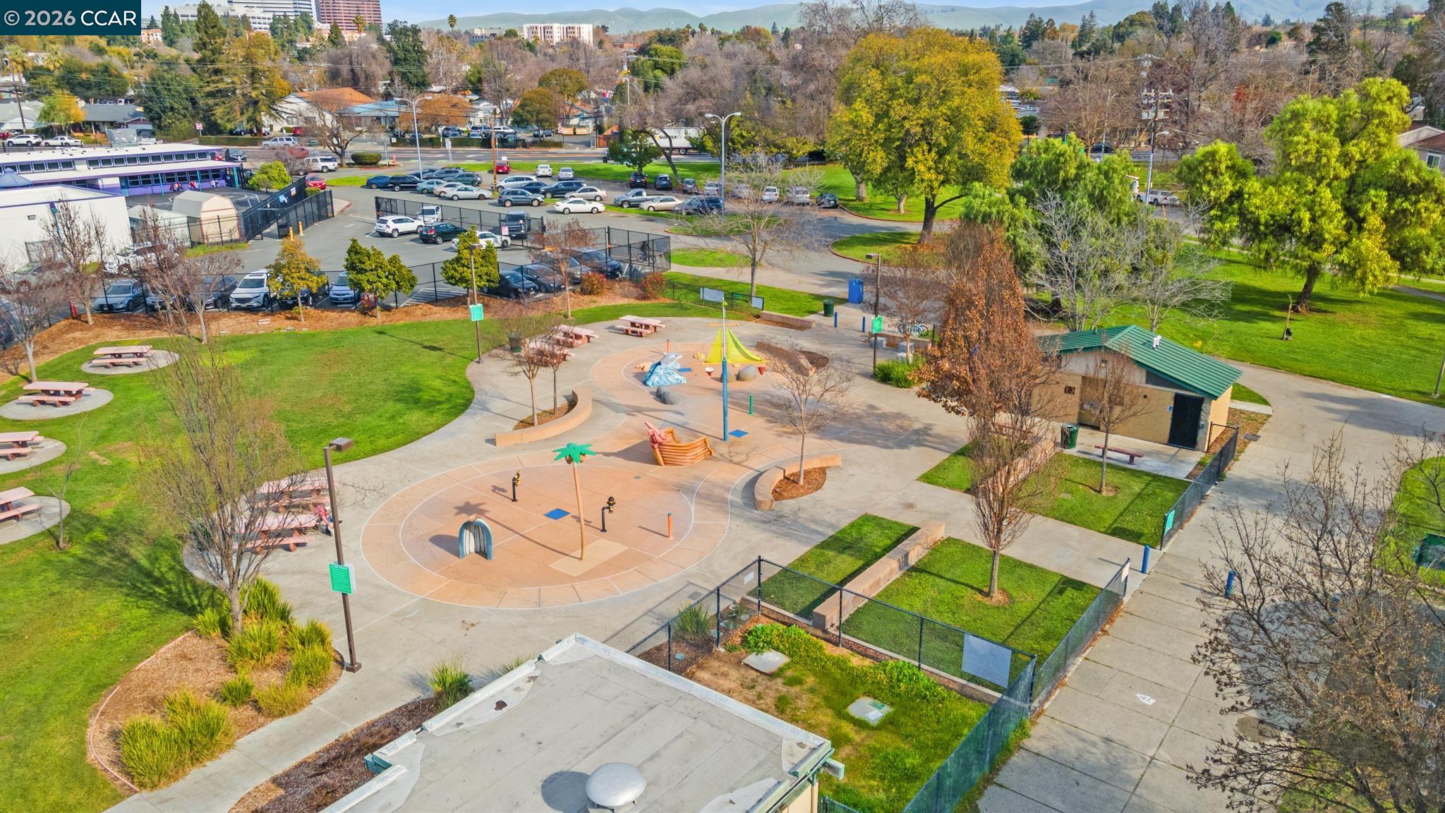 Detail Gallery Image 26 of 29 For 1133 Meadow Ln #106,  Concord,  CA 94520 - 2 Beds | 1/1 Baths