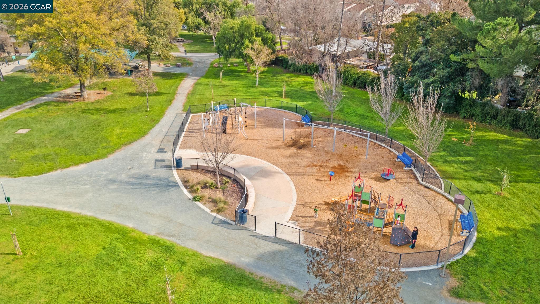 Detail Gallery Image 27 of 29 For 1133 Meadow Ln #106,  Concord,  CA 94520 - 2 Beds | 1/1 Baths