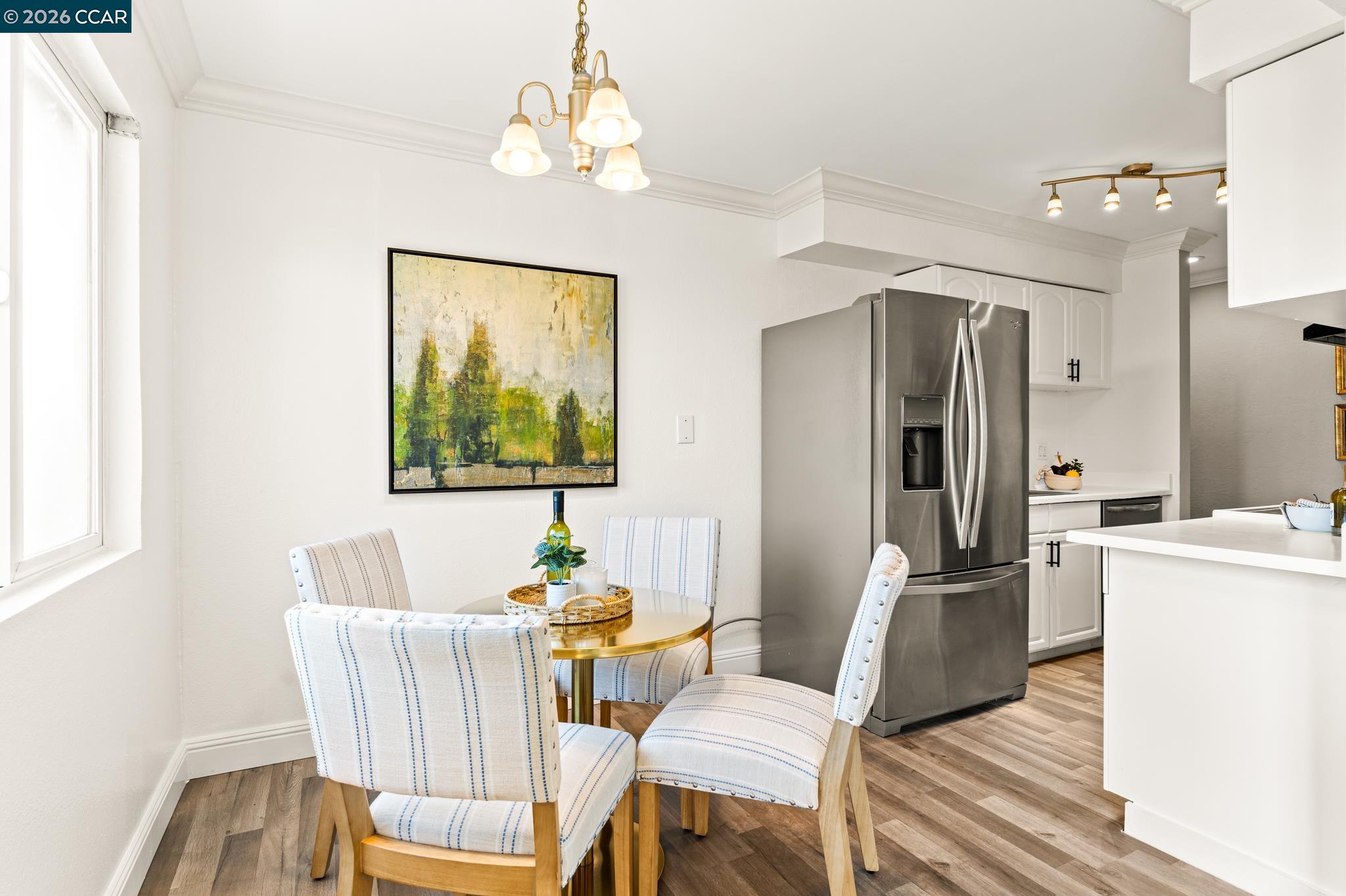 Detail Gallery Image 7 of 29 For 1133 Meadow Ln #106,  Concord,  CA 94520 - 2 Beds | 1/1 Baths