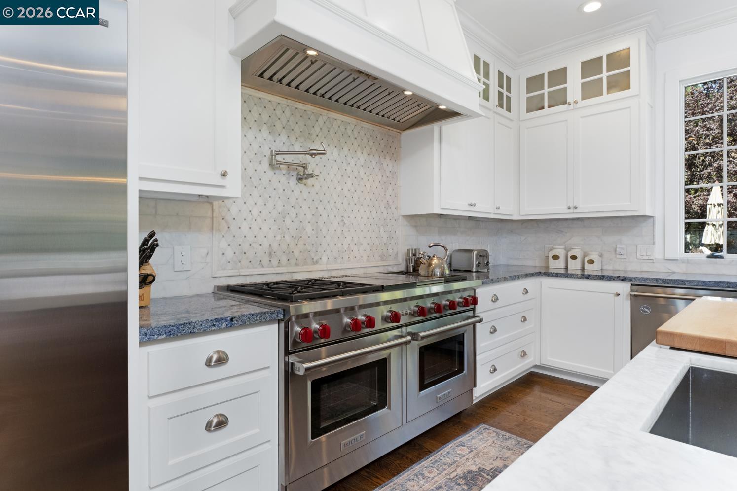 Detail Gallery Image 17 of 60 For 3898 Happy Valley Rd, Lafayette,  CA 94549 - 5 Beds | 4/3 Baths