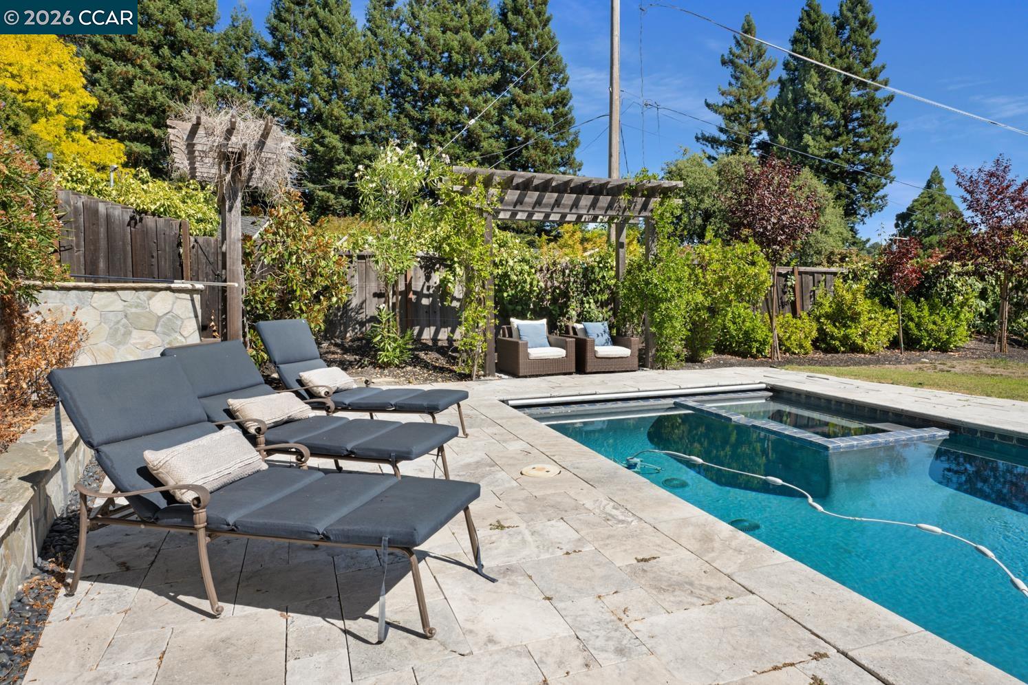 Detail Gallery Image 25 of 60 For 3898 Happy Valley Rd, Lafayette,  CA 94549 - 5 Beds | 4/3 Baths