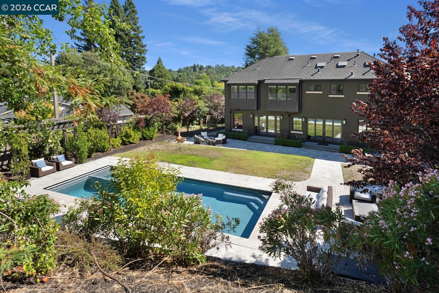 Detail Gallery Image 31 of 60 For 3898 Happy Valley Rd, Lafayette,  CA 94549 - 5 Beds | 4/3 Baths