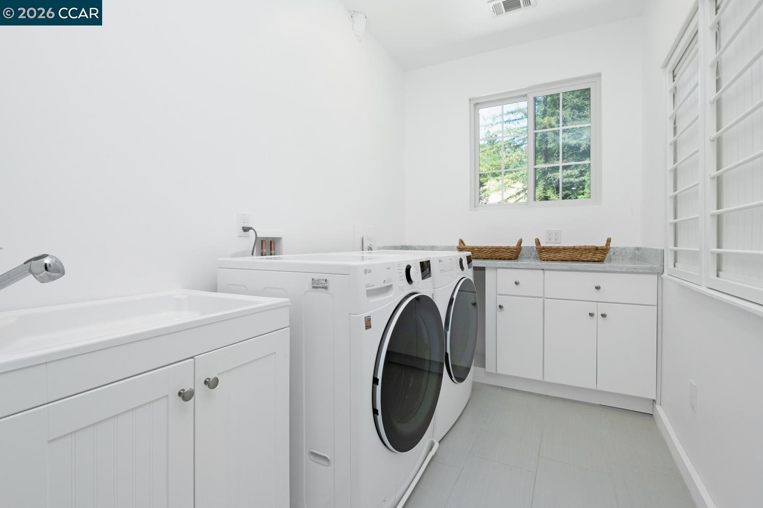 Detail Gallery Image 47 of 60 For 3898 Happy Valley Rd, Lafayette,  CA 94549 - 5 Beds | 4/3 Baths