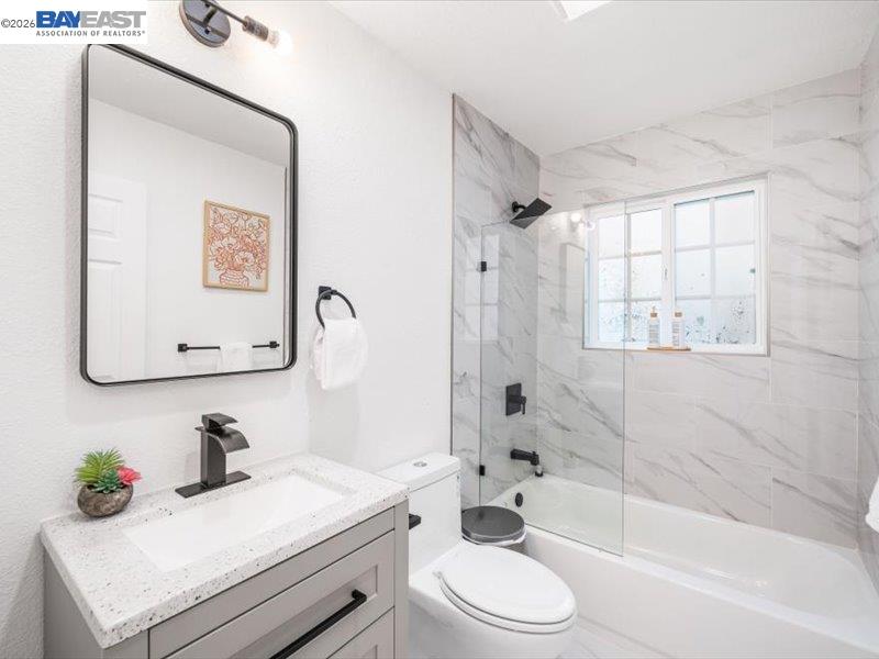 Detail Gallery Image 6 of 60 For 1556 Wagoner Dr, Livermore,  CA 94550 - 5 Beds | 3 Baths