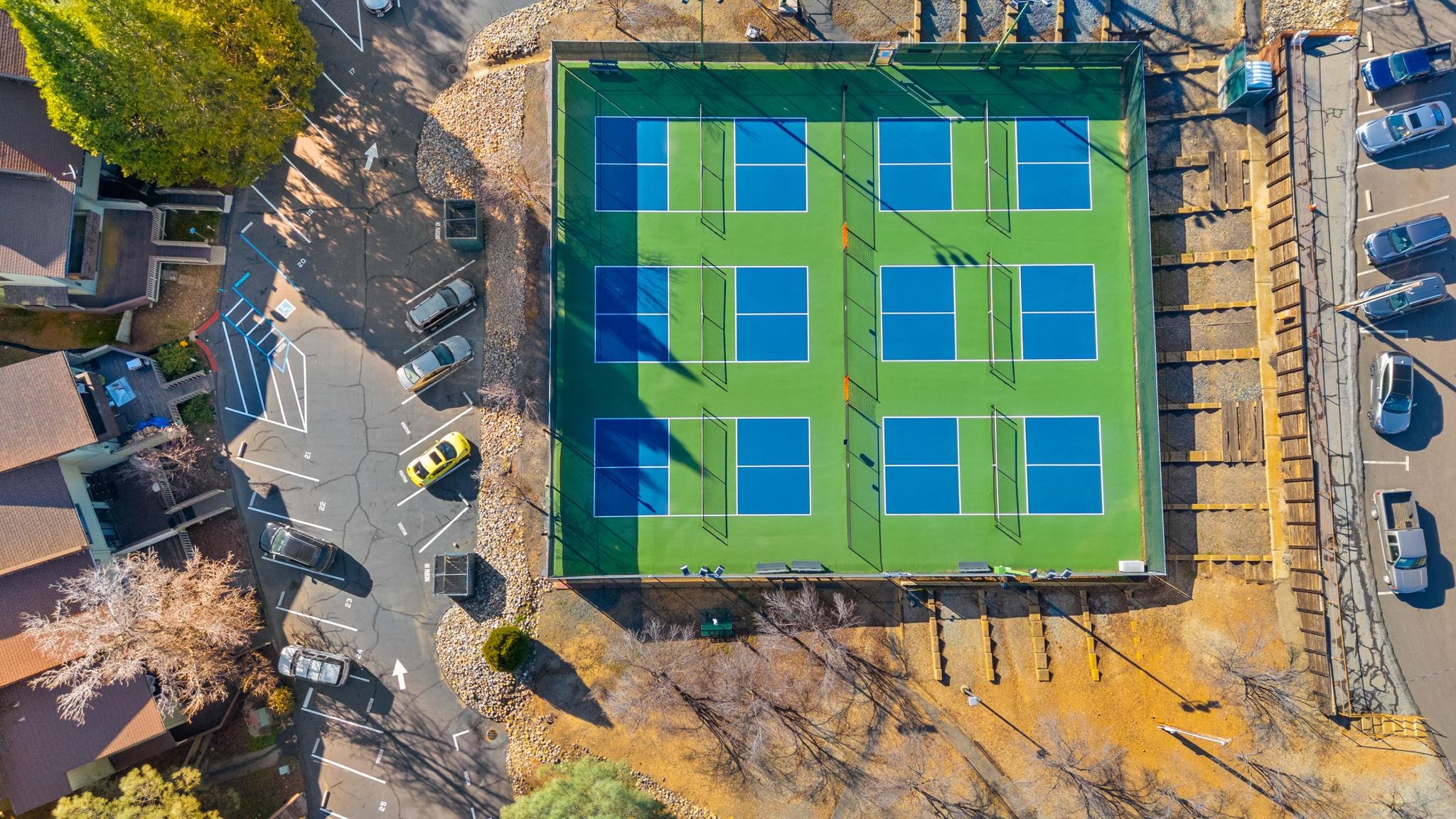 Detail Gallery Image 19 of 19 For 12757 Junipero Serra Ct #32,  Groveland,  CA 95321 - 4 Beds | 4 Baths