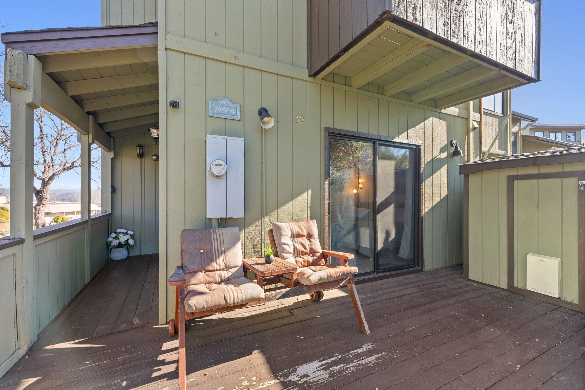 Detail Gallery Image 10 of 19 For 12757 Junipero Serra Ct #32,  Groveland,  CA 95321 - 4 Beds | 4 Baths