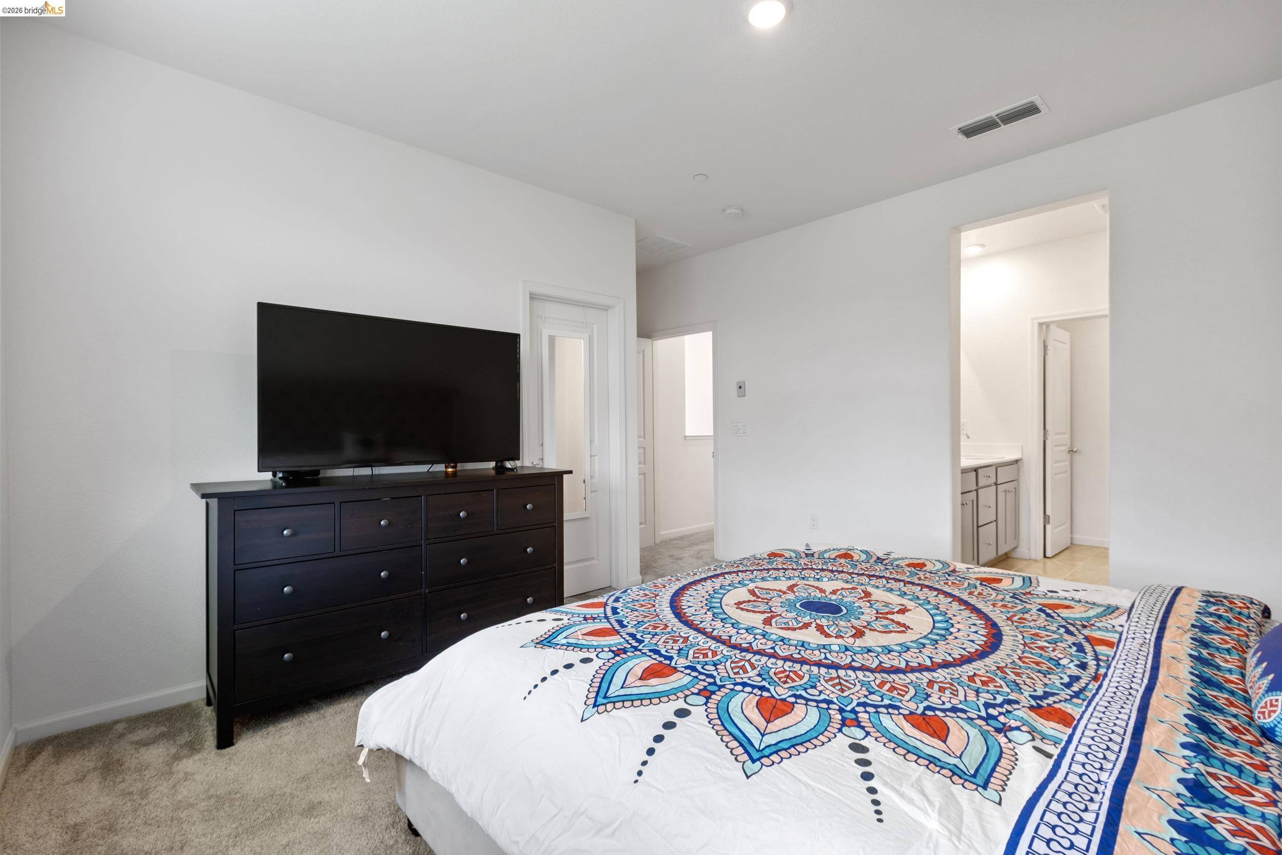 Photo #31: 41123179 Listing: Photo #31