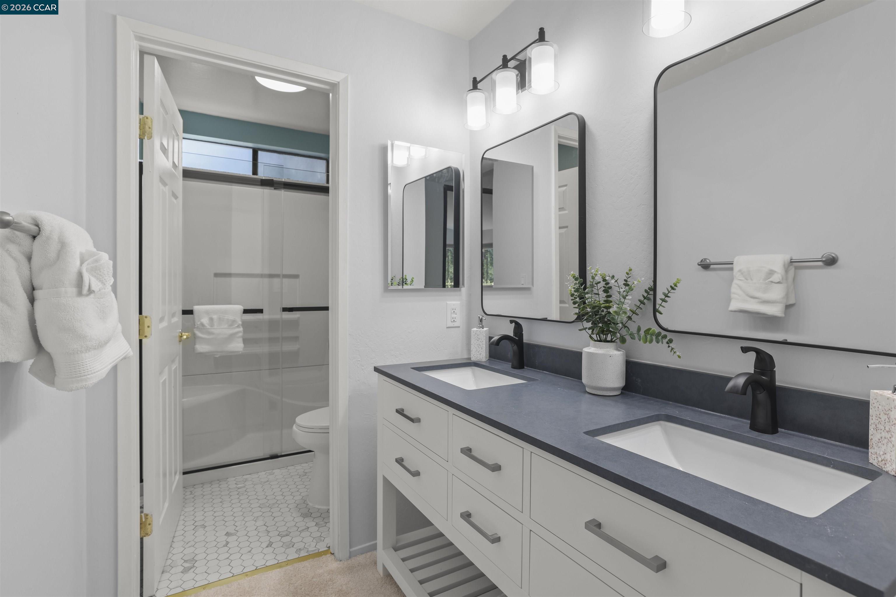 Photo #16: 41123182 Listing: Photo #16