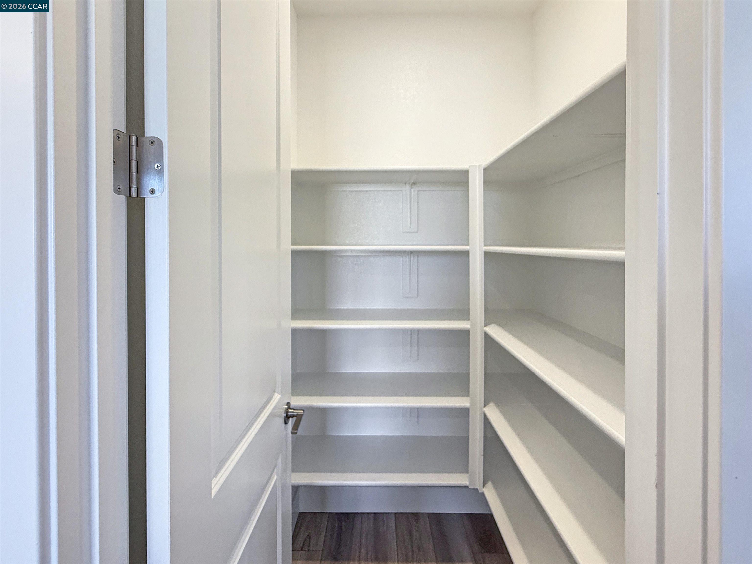 Detail Gallery Image 16 of 52 For 439 Baler Circle, Vacaville,  CA 95687 - 4 Beds | 3 Baths