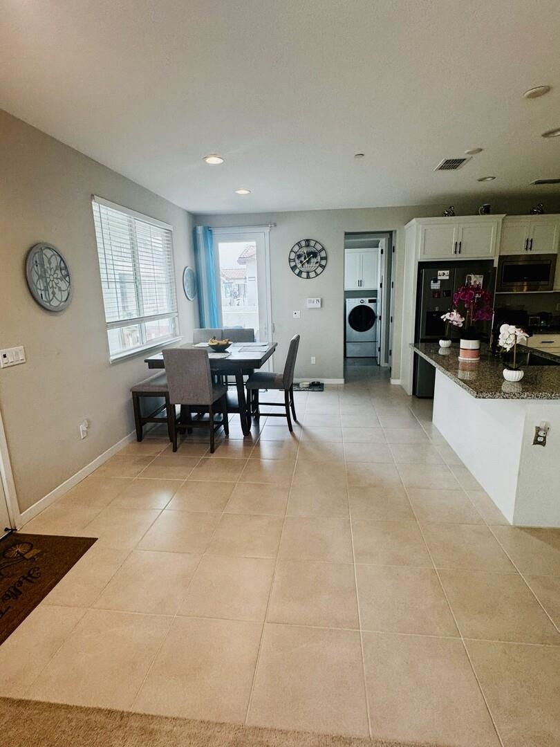 Detail Gallery Image 7 of 23 For 2318 Rustic Oak Ln, Rio Vista,  CA 94571 - 2 Beds | 2 Baths