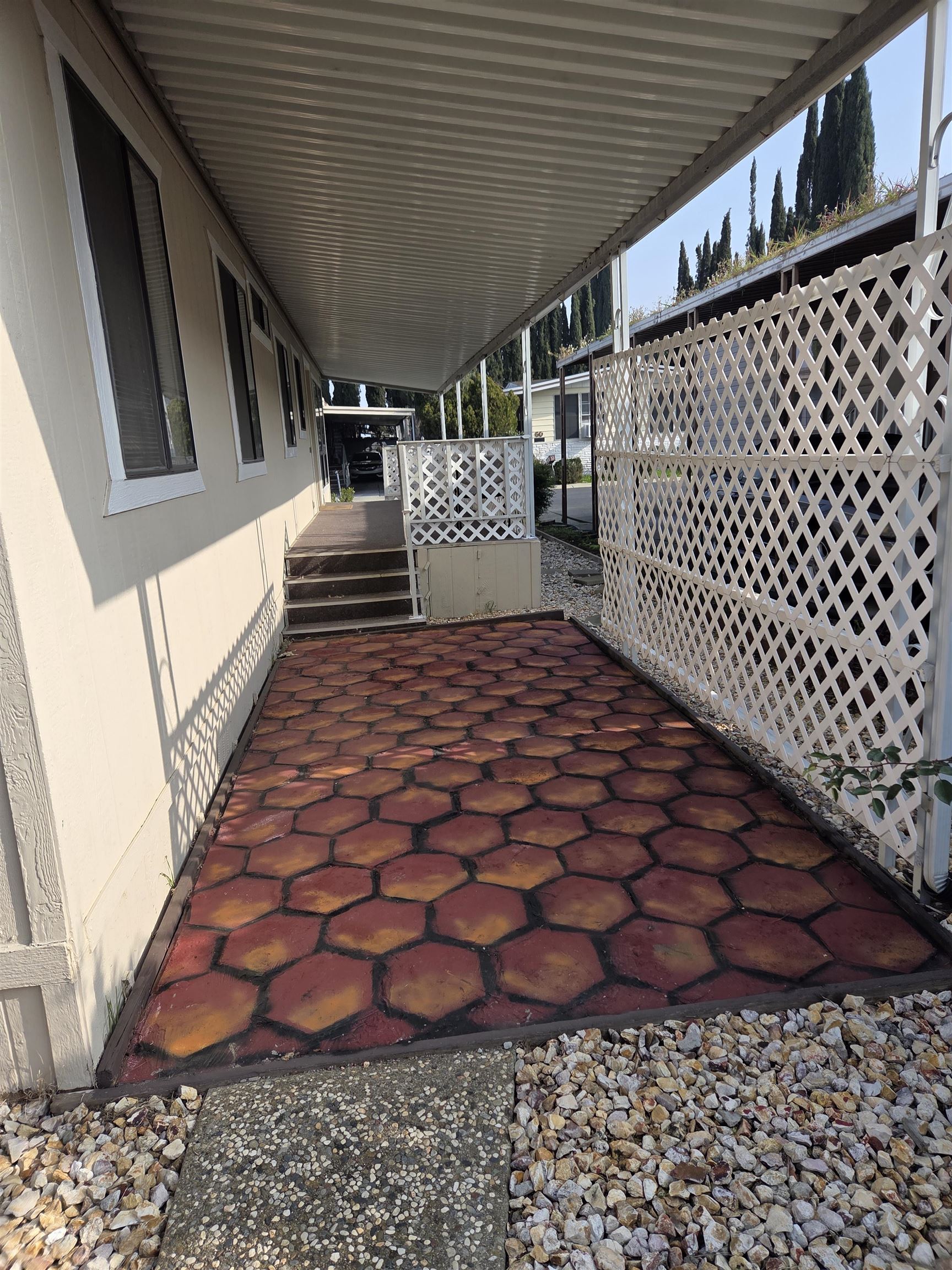 Detail Gallery Image 2 of 11 For 50 Leo Lane, Antioch,  CA 94509 - 2 Beds | 2 Baths