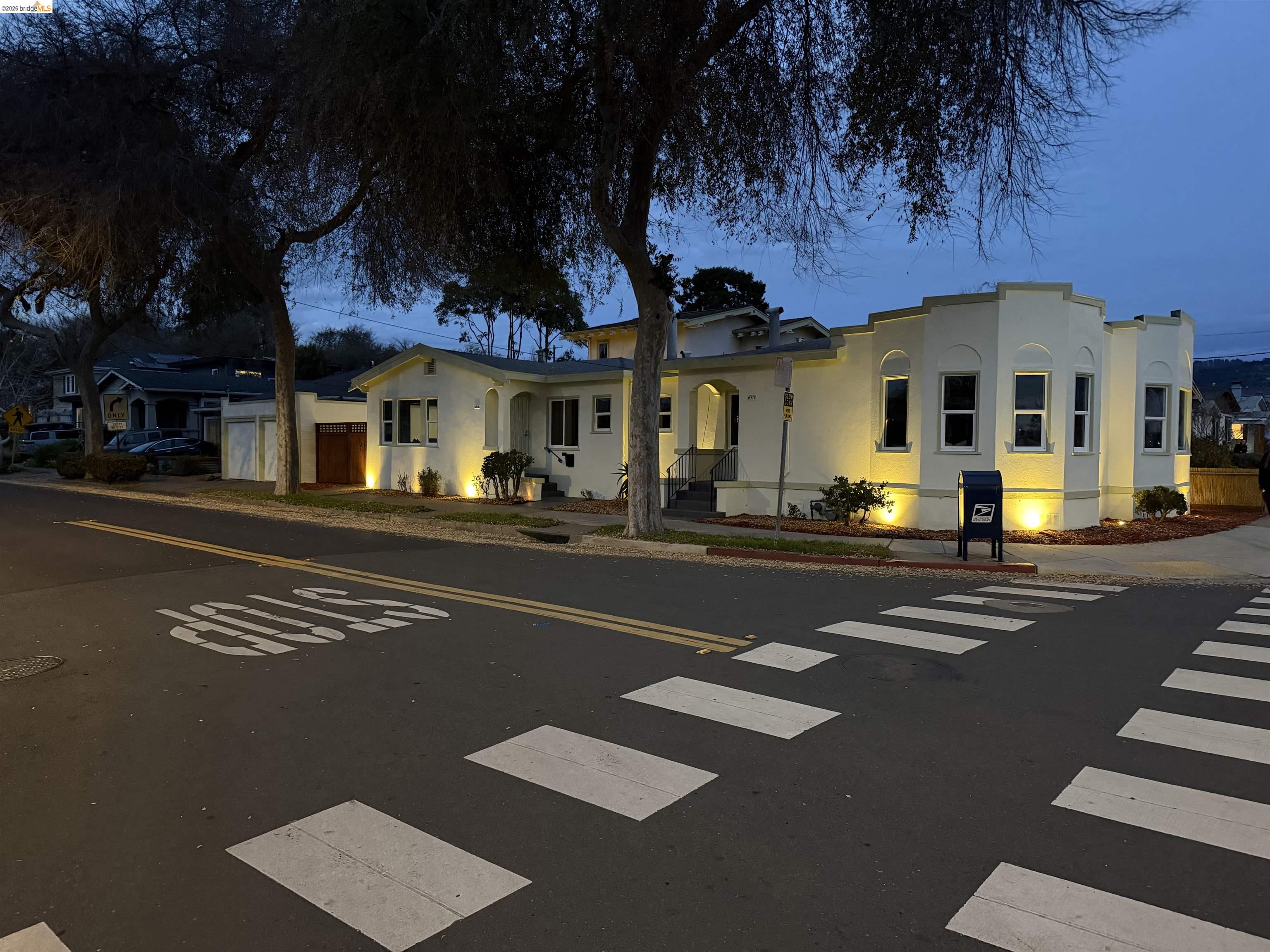 Front Image Thumbnail for EB41123193