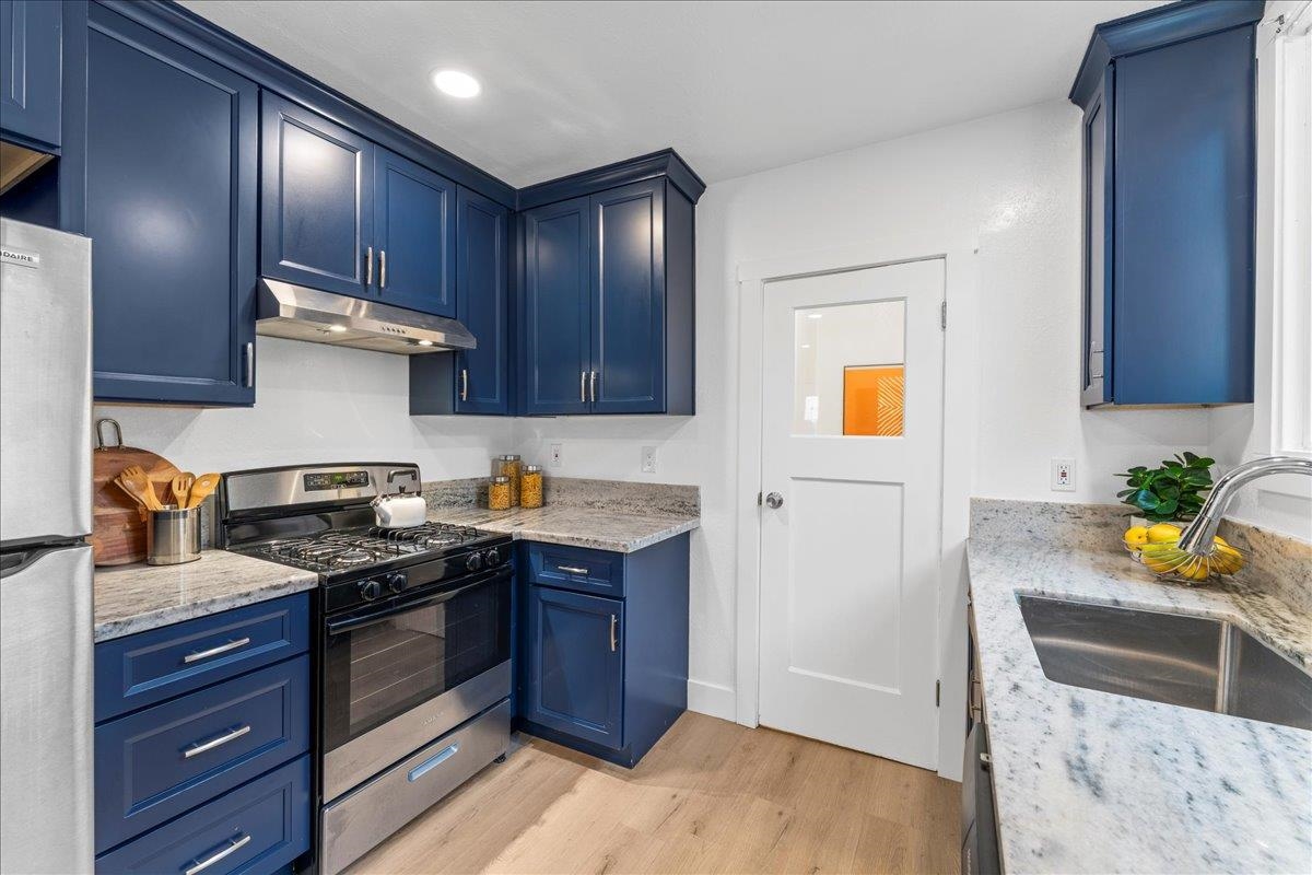 Detail Gallery Image 30 of 60 For 2717 Mabel St, Berkeley,  CA 94702 - 4 Beds | 3 Baths