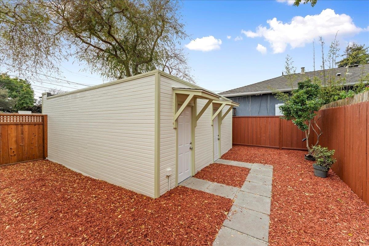 Detail Gallery Image 58 of 60 For 2717 Mabel St, Berkeley,  CA 94702 - 4 Beds | 3 Baths