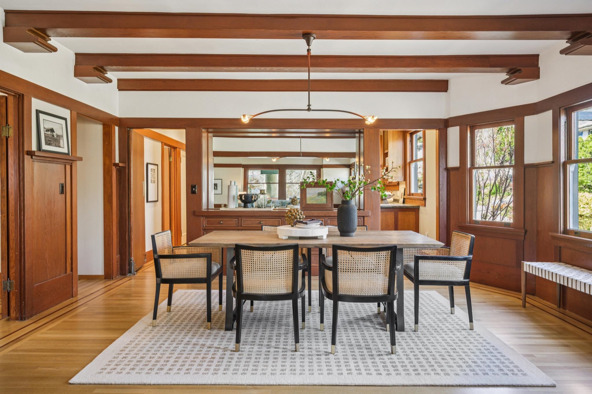 Detail Gallery Image 12 of 60 For 3833 Lakeshore Ave, Oakland,  CA 94610 - 5 Beds | 3/1 Baths