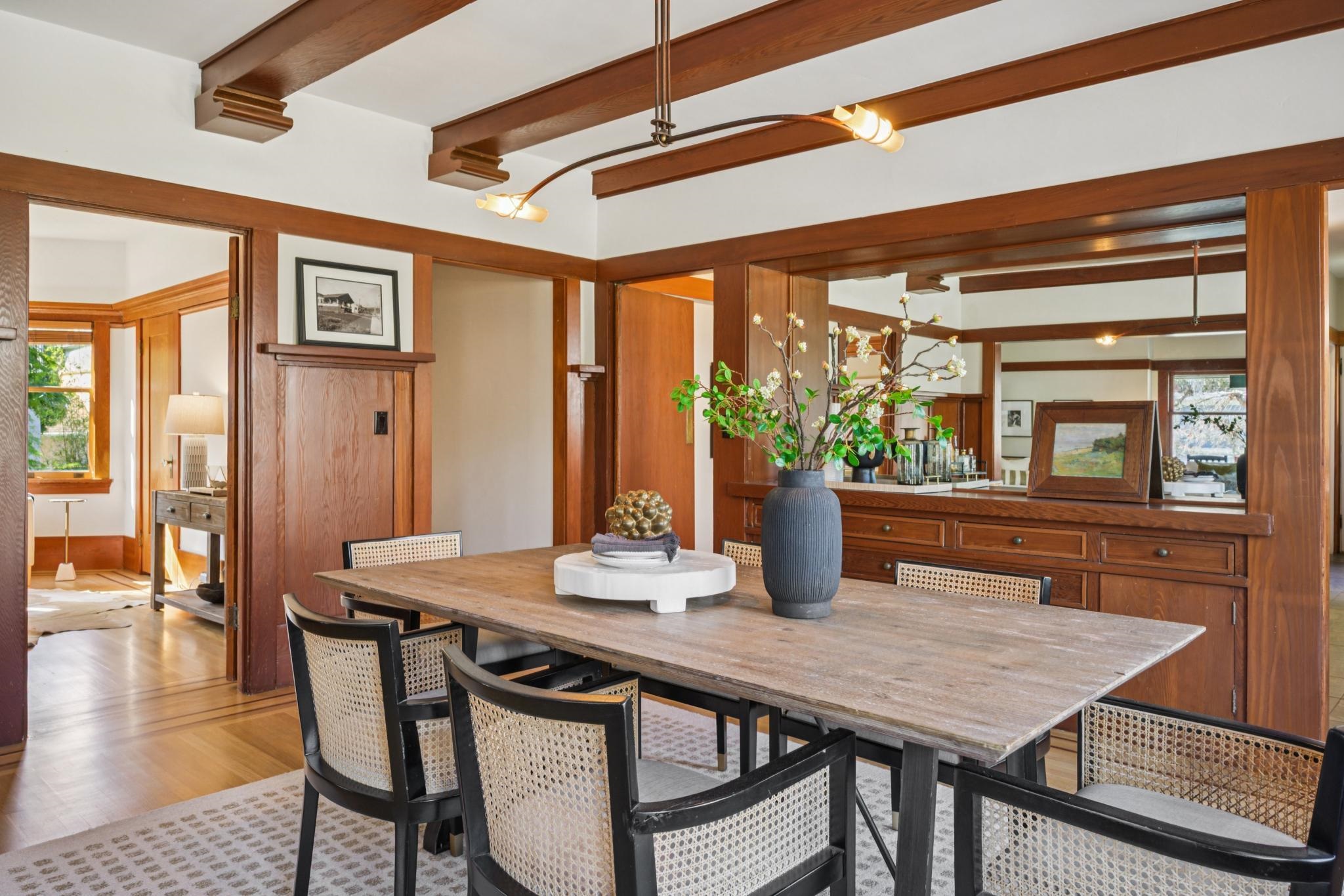 Detail Gallery Image 13 of 60 For 3833 Lakeshore Ave, Oakland,  CA 94610 - 5 Beds | 3/1 Baths