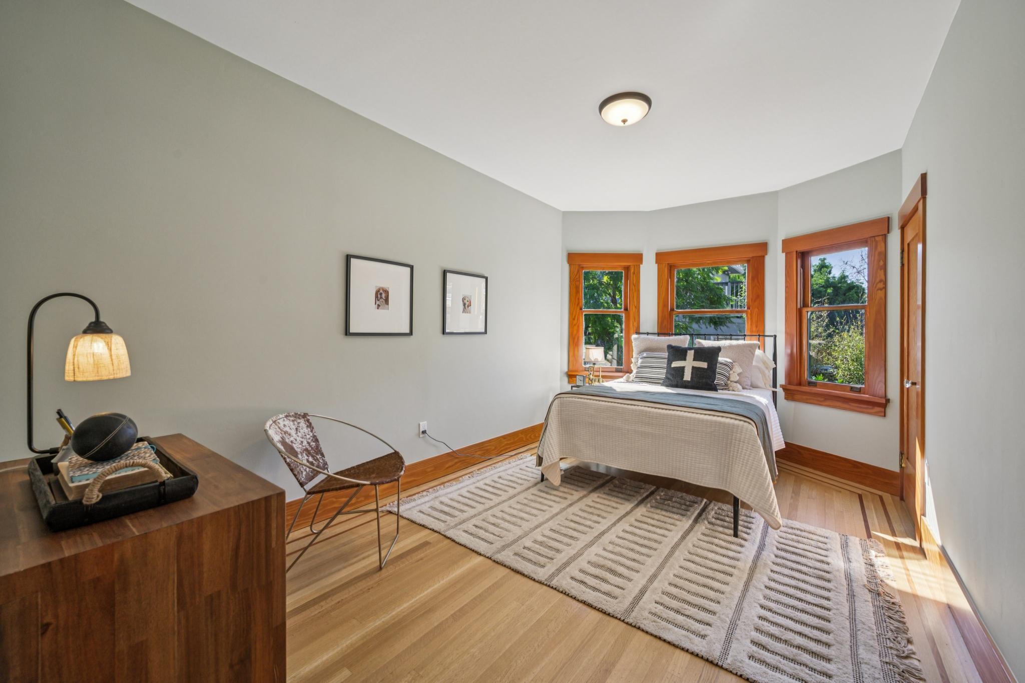 Detail Gallery Image 23 of 60 For 3833 Lakeshore Ave, Oakland,  CA 94610 - 5 Beds | 3/1 Baths