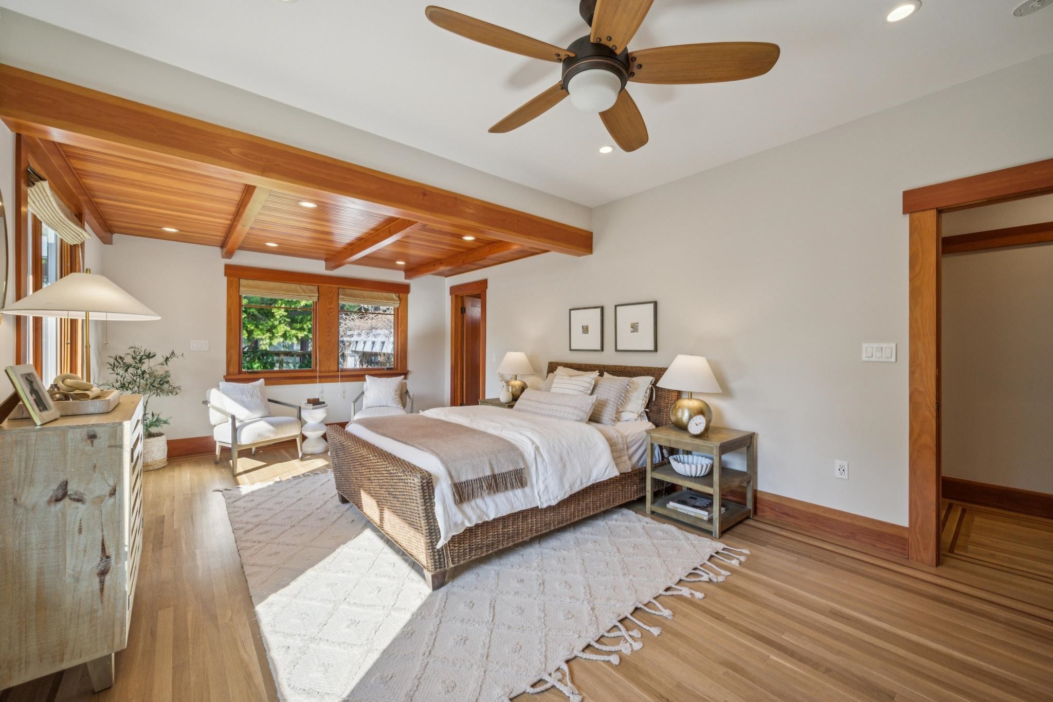 Detail Gallery Image 29 of 60 For 3833 Lakeshore Ave, Oakland,  CA 94610 - 5 Beds | 3/1 Baths