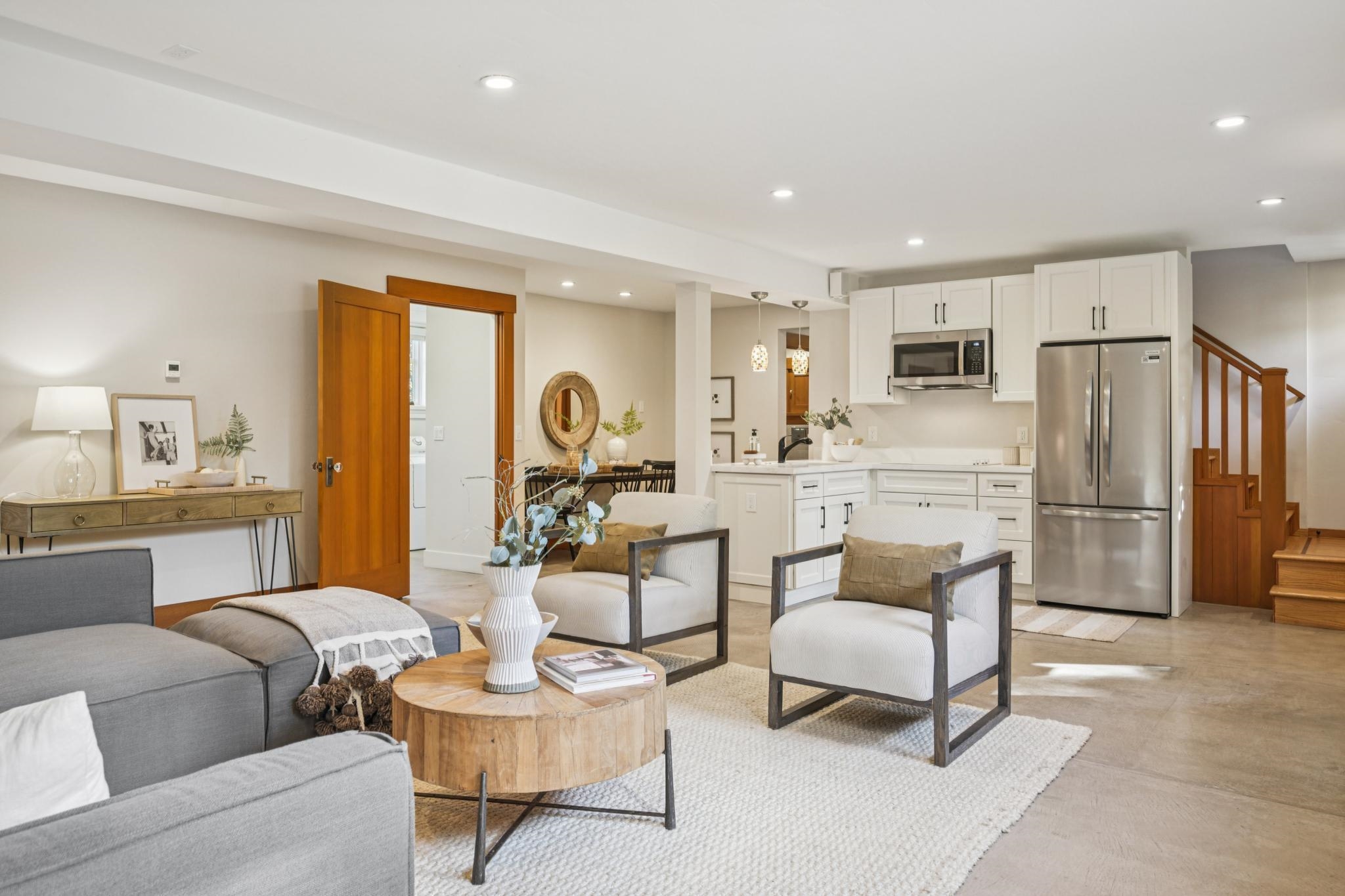 Detail Gallery Image 36 of 60 For 3833 Lakeshore Ave, Oakland,  CA 94610 - 5 Beds | 3/1 Baths