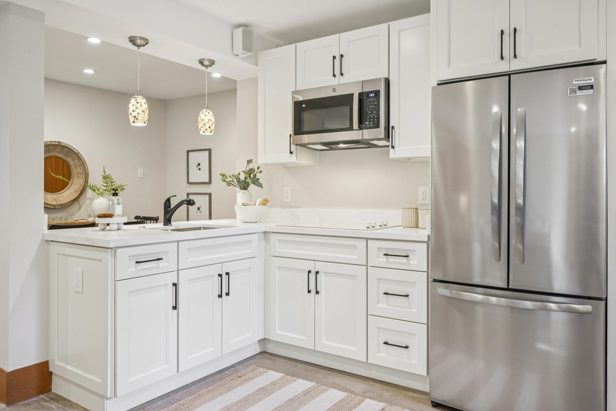 Detail Gallery Image 38 of 60 For 3833 Lakeshore Ave, Oakland,  CA 94610 - 5 Beds | 3/1 Baths