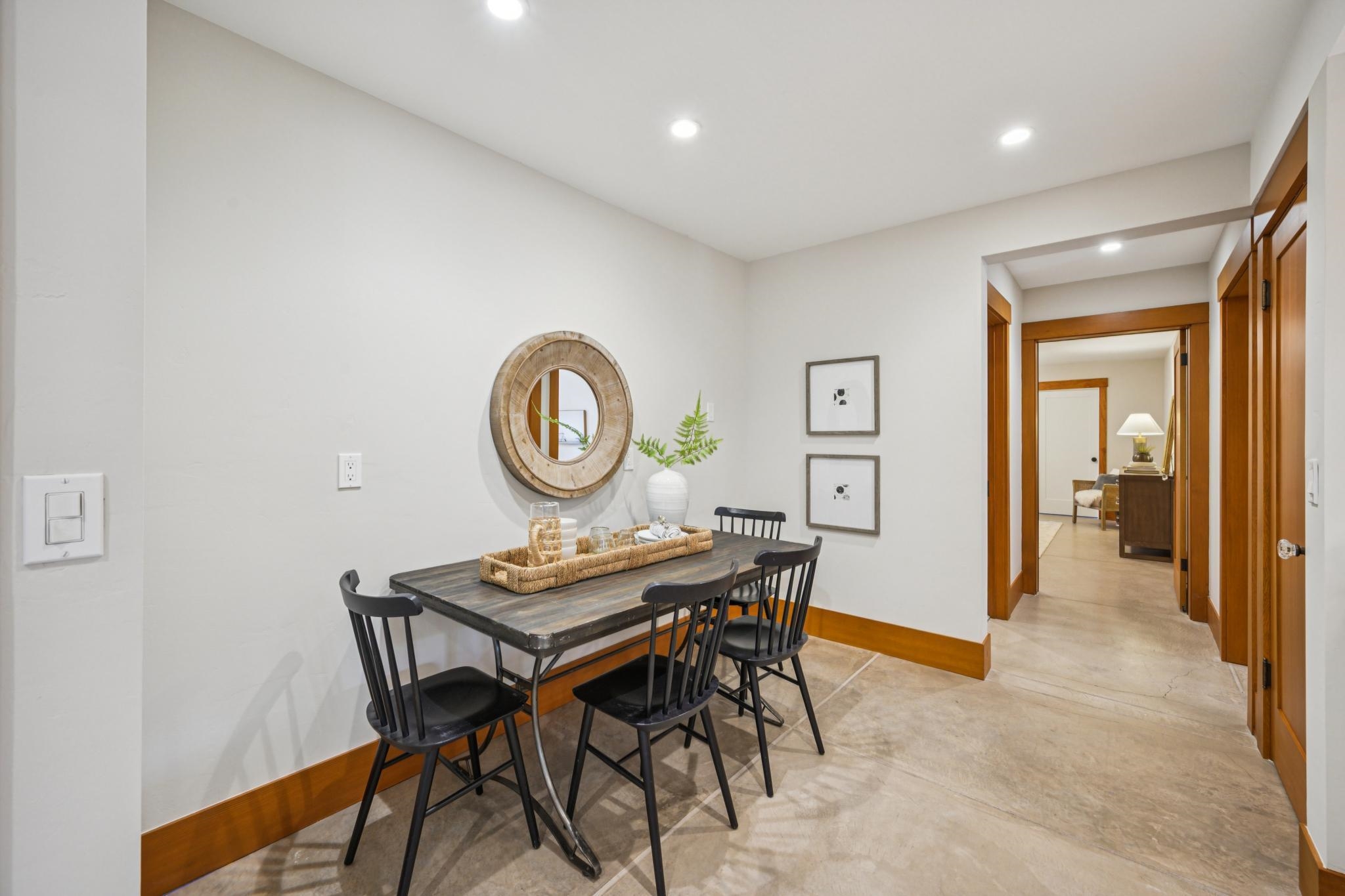 Detail Gallery Image 39 of 60 For 3833 Lakeshore Ave, Oakland,  CA 94610 - 5 Beds | 3/1 Baths