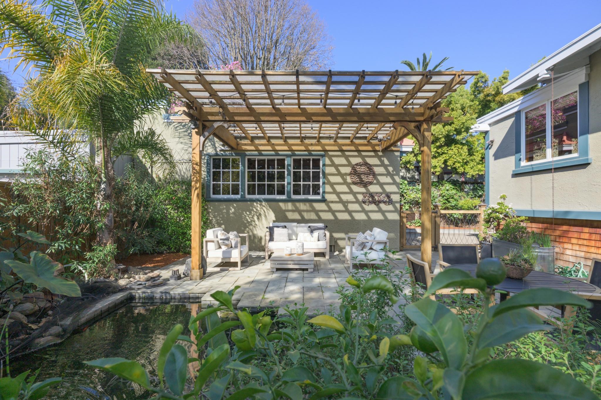 Detail Gallery Image 55 of 60 For 3833 Lakeshore Ave, Oakland,  CA 94610 - 5 Beds | 3/1 Baths