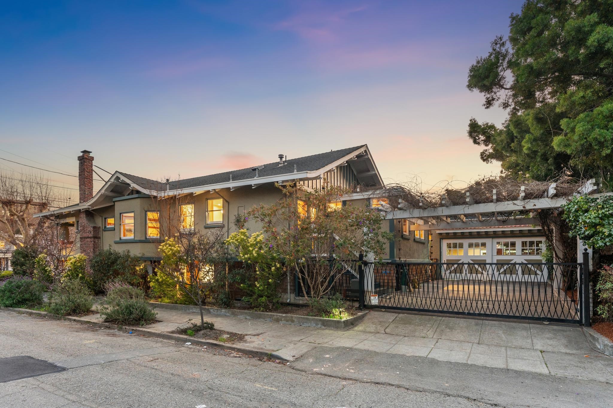 Detail Gallery Image 59 of 60 For 3833 Lakeshore Ave, Oakland,  CA 94610 - 5 Beds | 3/1 Baths