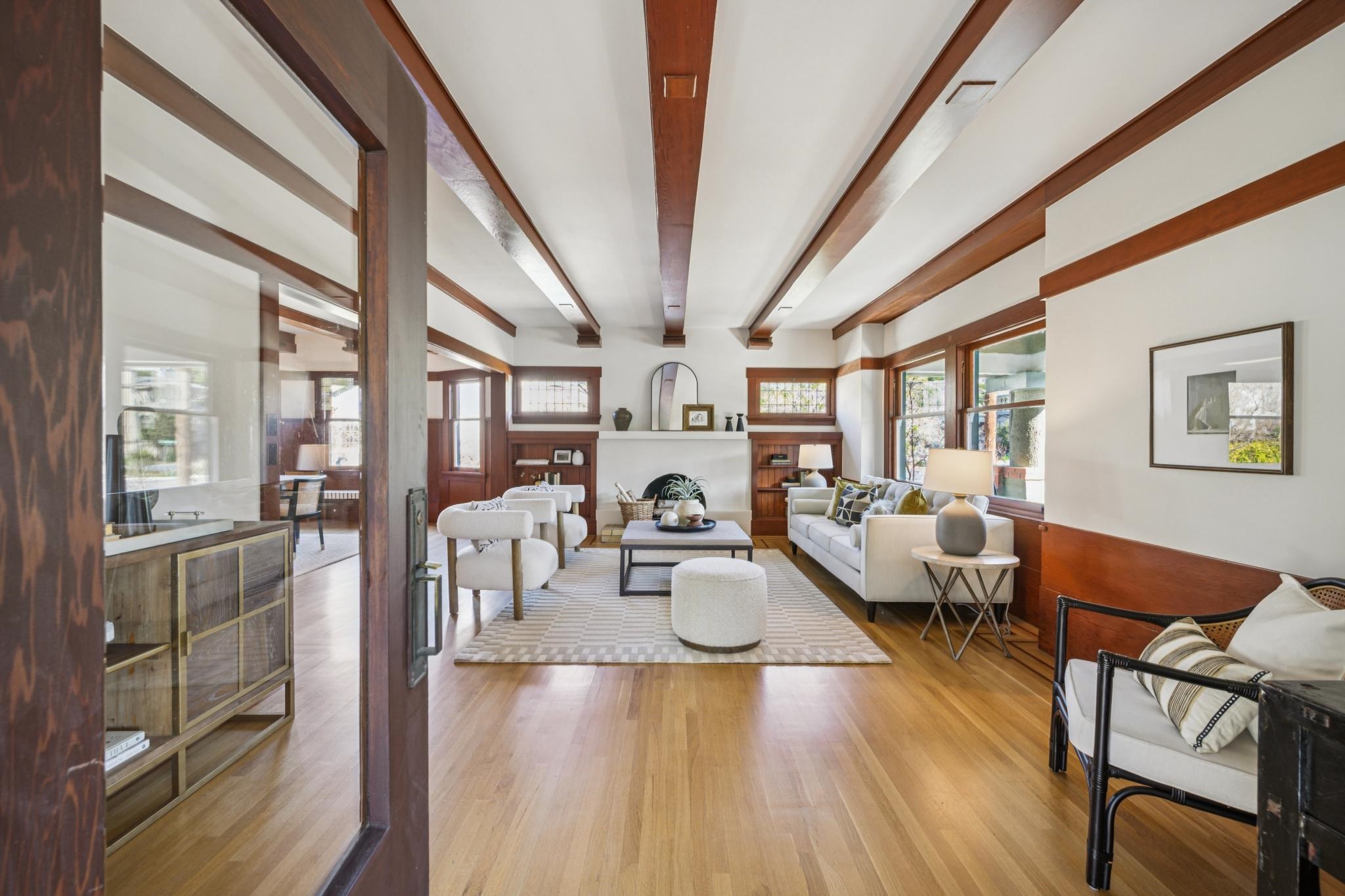 Detail Gallery Image 7 of 60 For 3833 Lakeshore Ave, Oakland,  CA 94610 - 5 Beds | 3/1 Baths