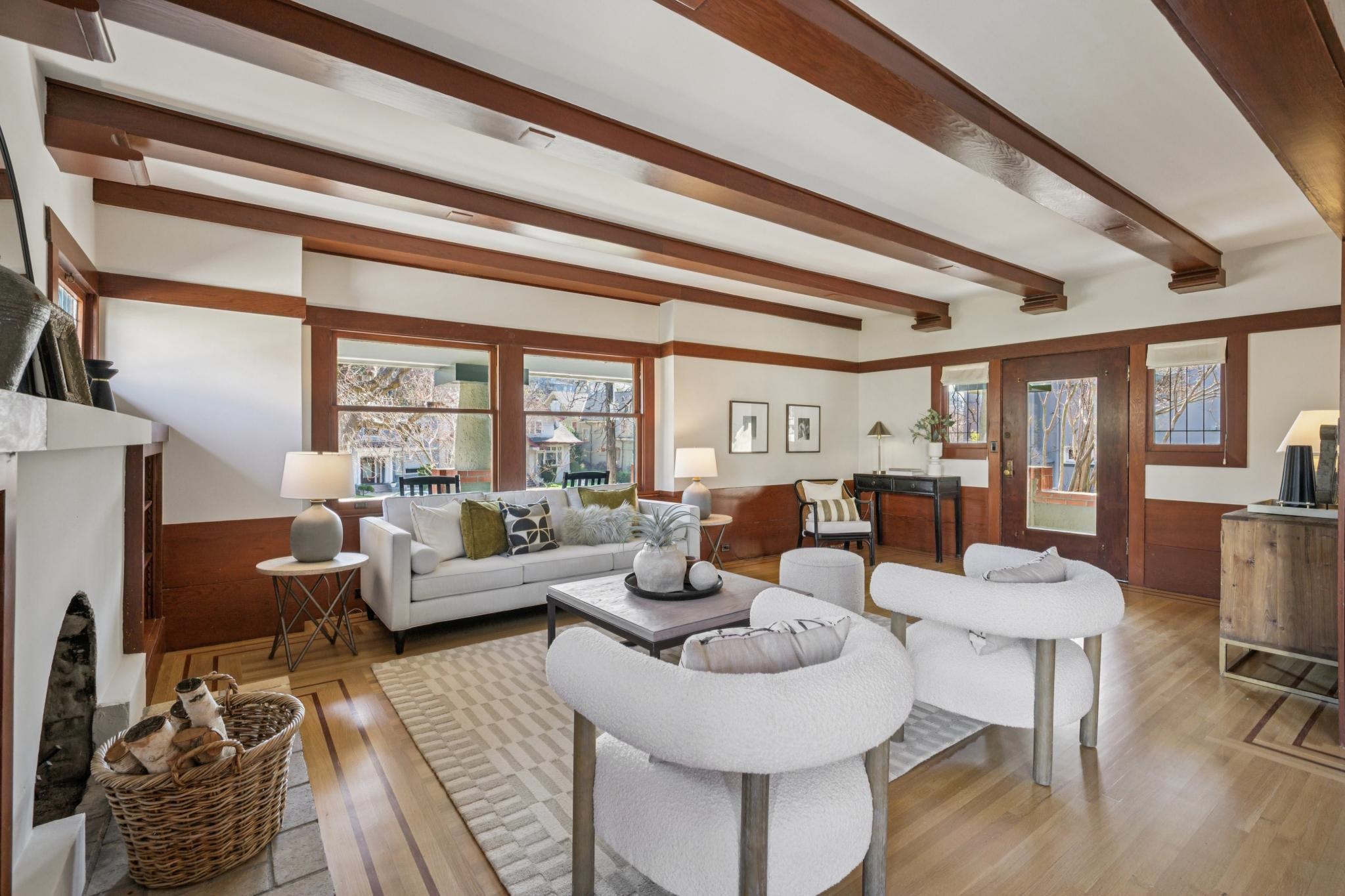 Detail Gallery Image 9 of 60 For 3833 Lakeshore Ave, Oakland,  CA 94610 - 5 Beds | 3/1 Baths