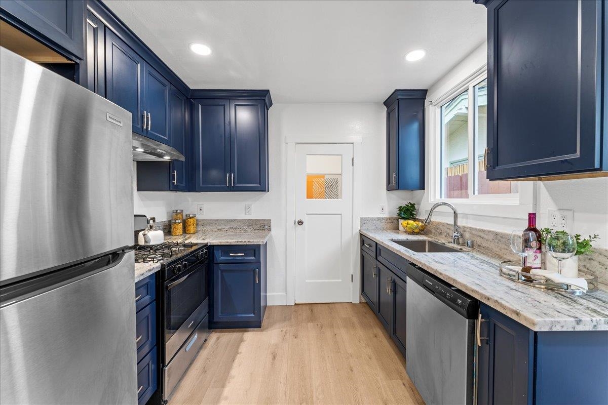 Detail Gallery Image 16 of 59 For 2717 Mabel St, Berkeley,  CA 94702 - – Beds | – Baths