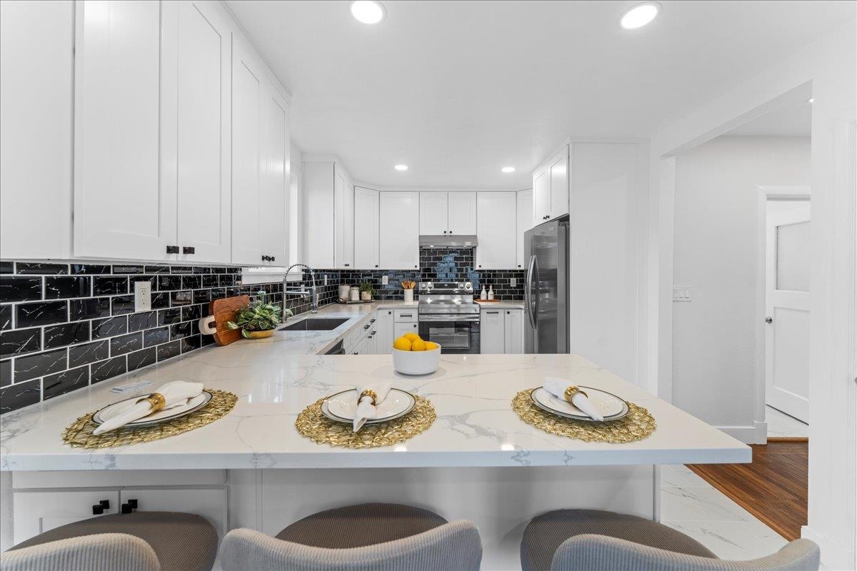 Detail Gallery Image 30 of 59 For 2717 Mabel St, Berkeley,  CA 94702 - – Beds | – Baths