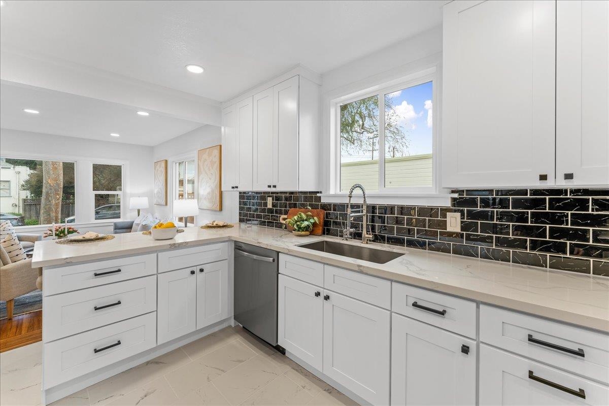 Detail Gallery Image 32 of 59 For 2717 Mabel St, Berkeley,  CA 94702 - – Beds | – Baths